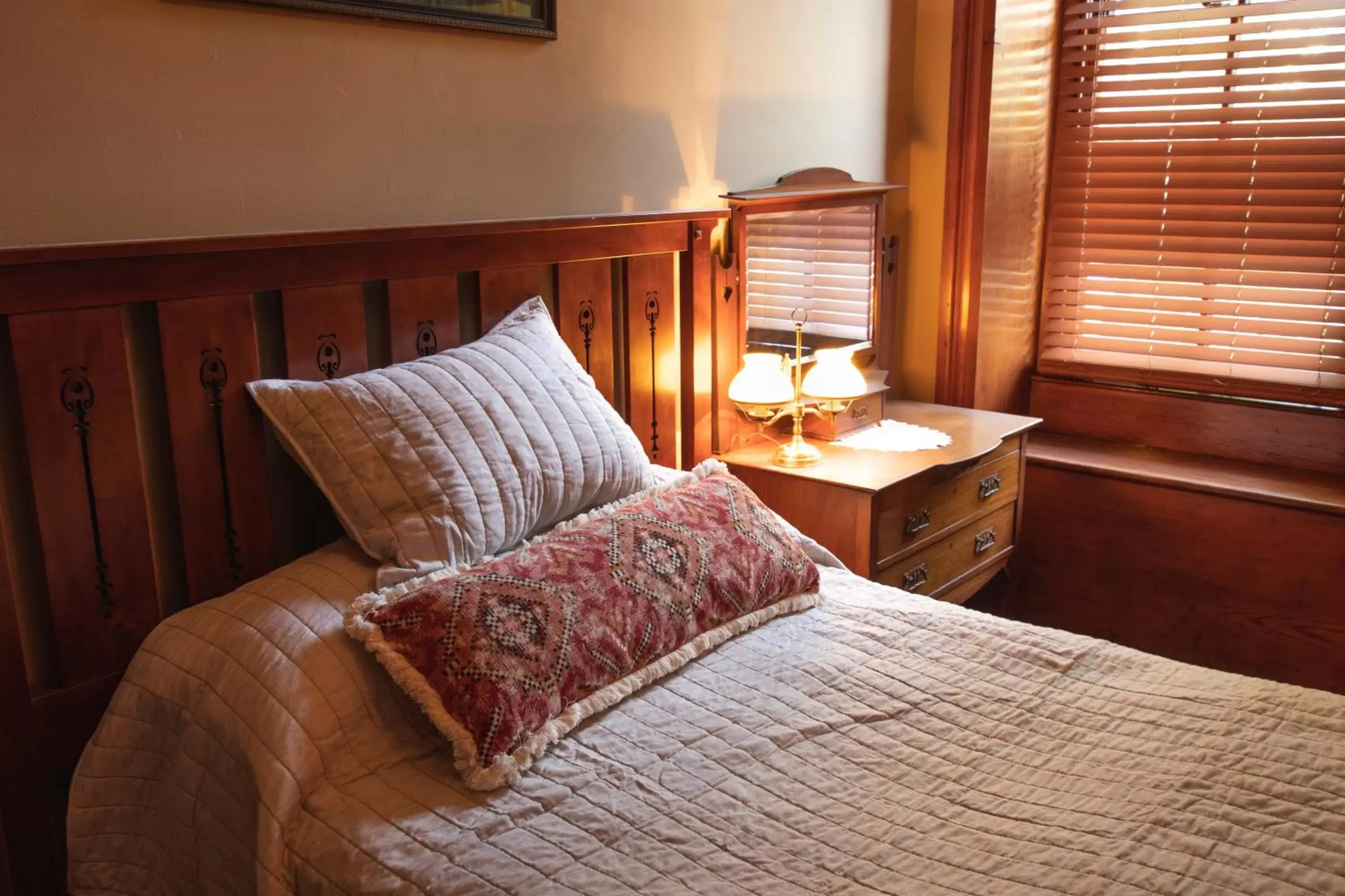 Bedroom, Bed in Gifford-Risley House Bed and Breakfast