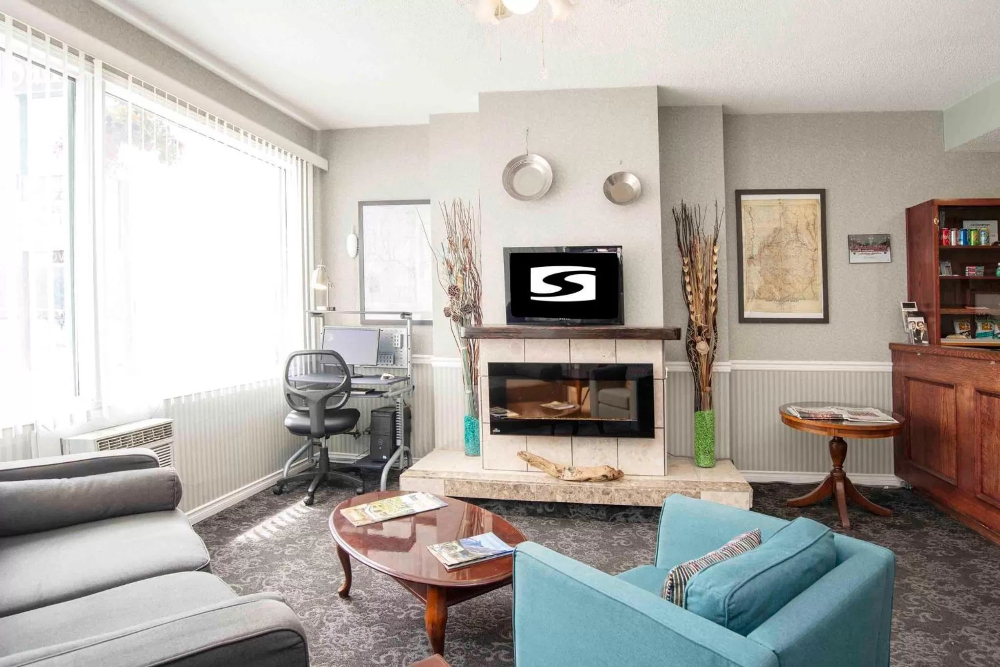 Lobby or reception in Sandman Inn Princeton