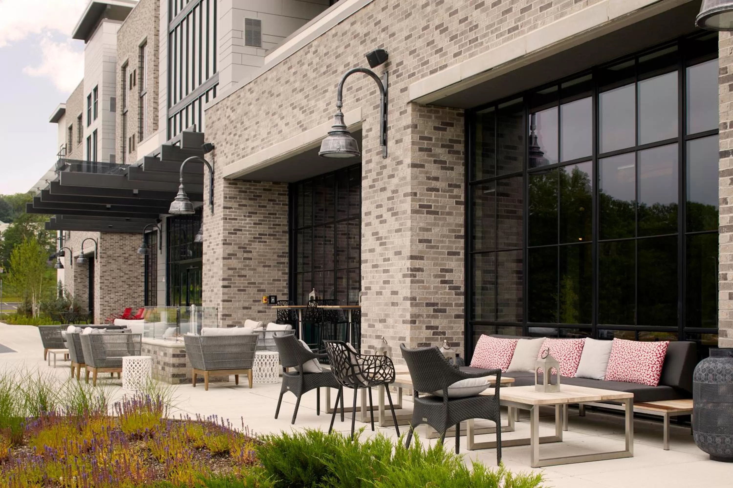 Patio in Archer Hotel Florham Park