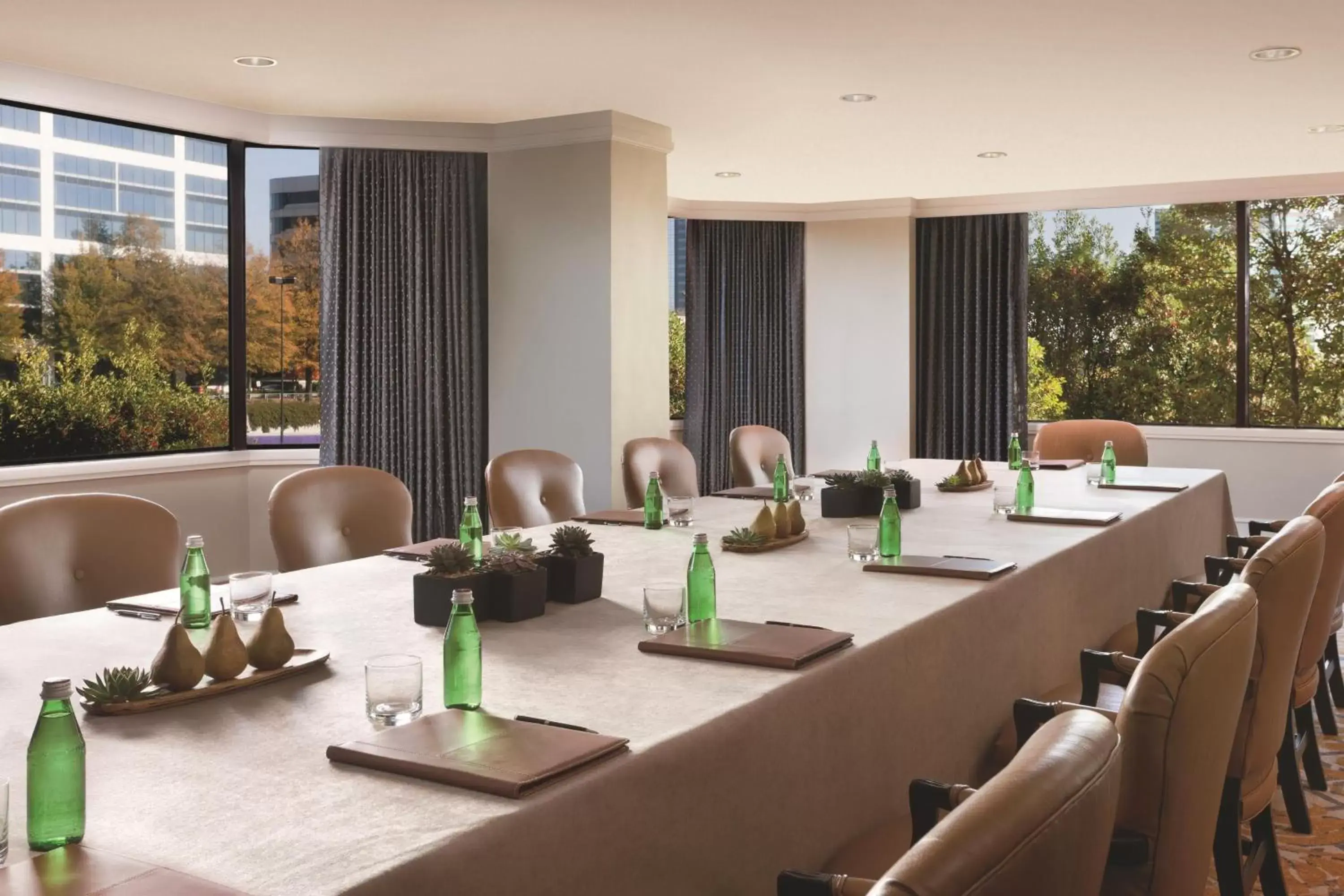 Meeting/conference room in The Whitley, a Luxury Collection Hotel, Atlanta Buckhead