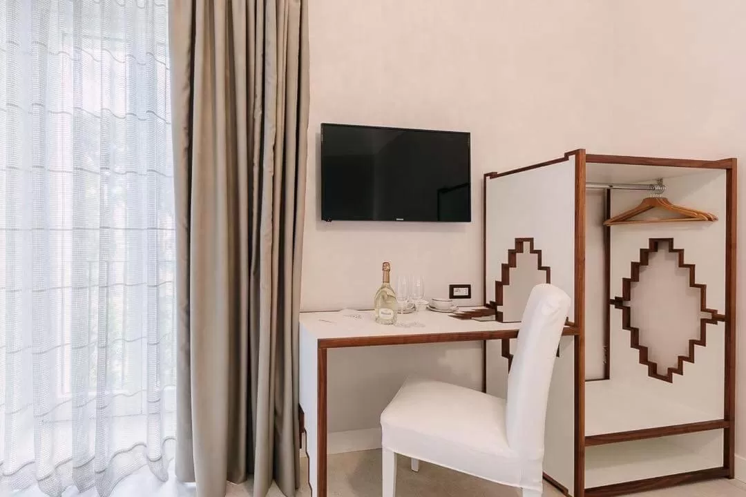 TV and multimedia in Maera B&B Ravello