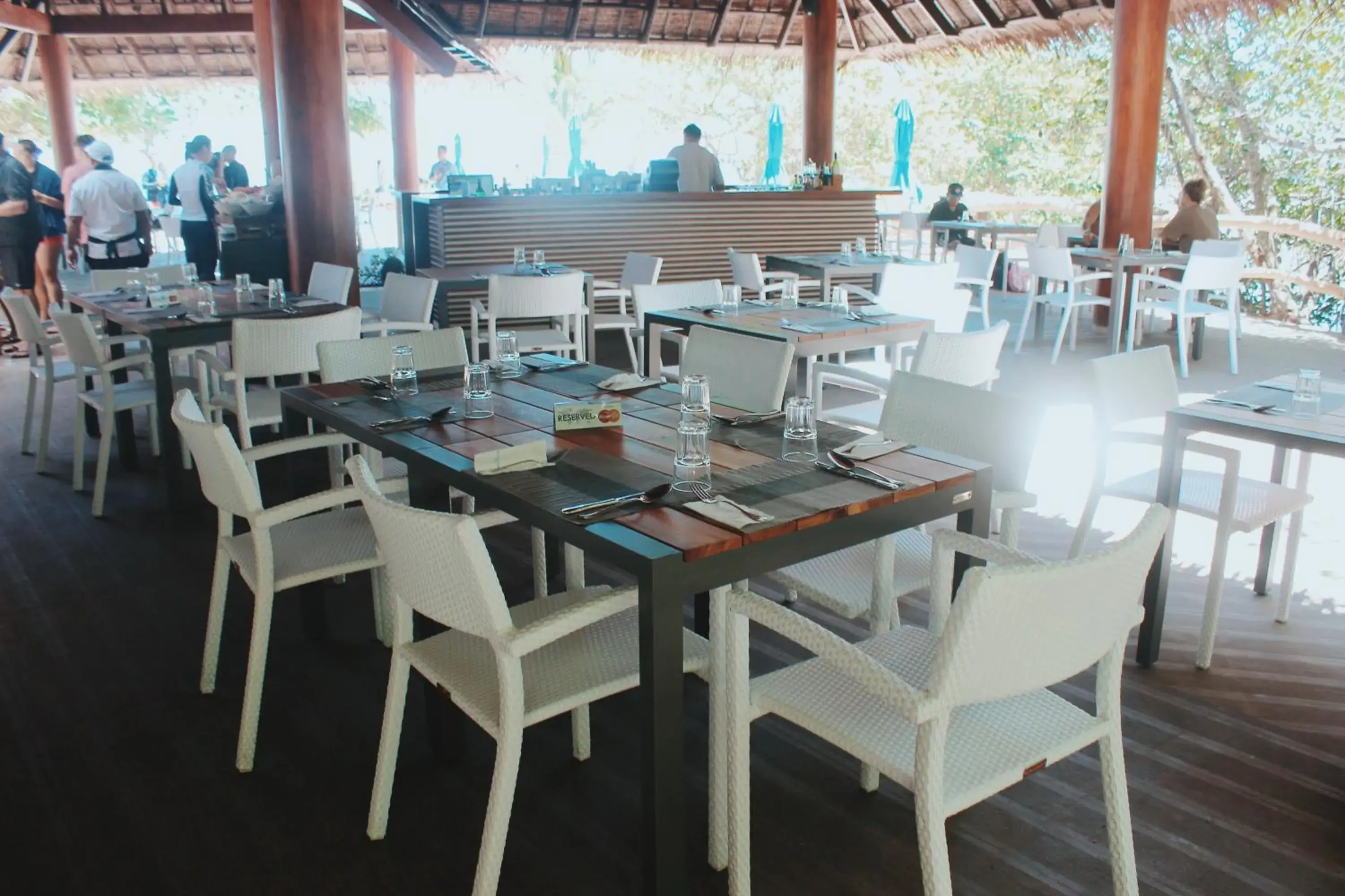 Restaurant/places to eat in Bluewater Sumilon Island Resort Restaurant/places to eat in Bluewater Sumilon Island Resort
