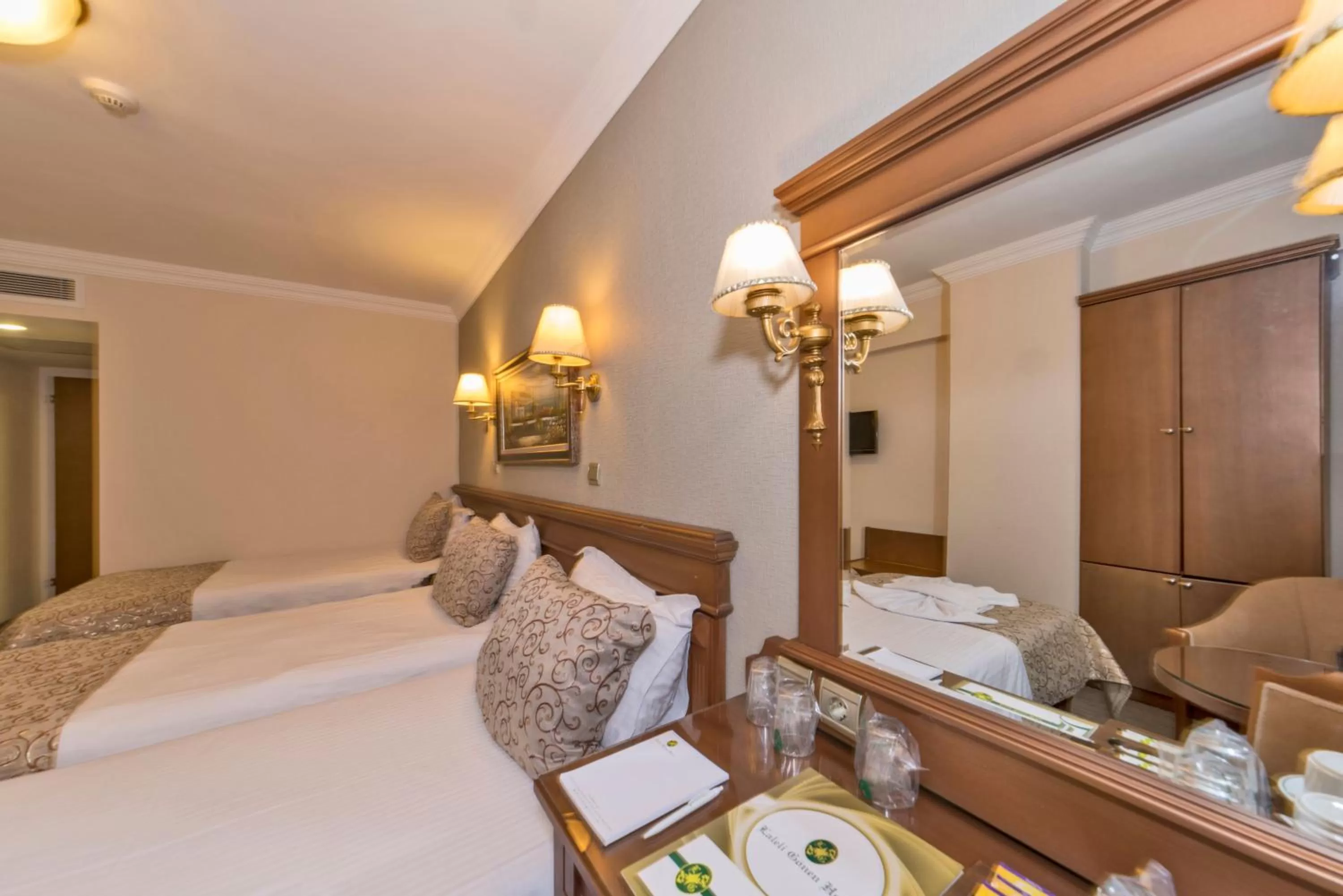 Bed in Laleli Gonen Hotel