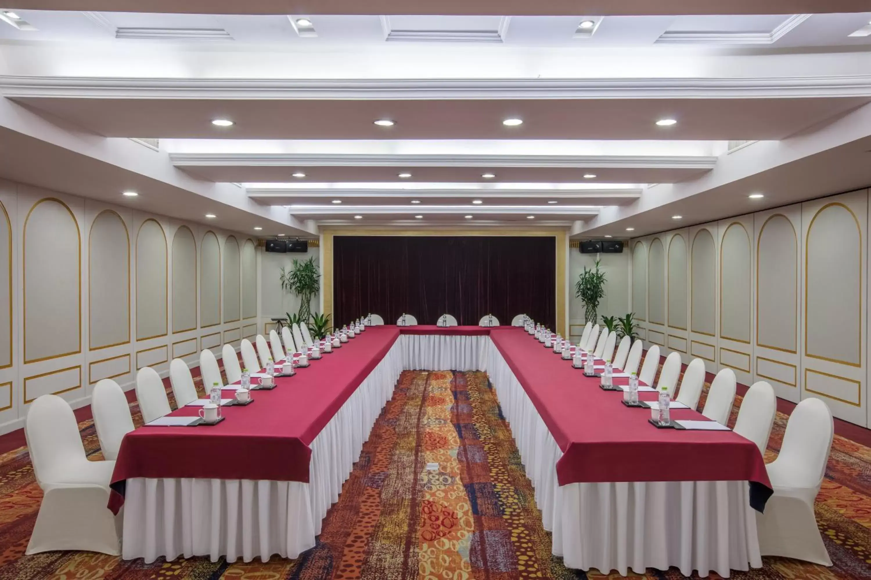 Meeting/conference room, Banquet Facilities in Crowne Plaza City Center Ningbo, an IHG Hotel - Near Ningbo Railway Station