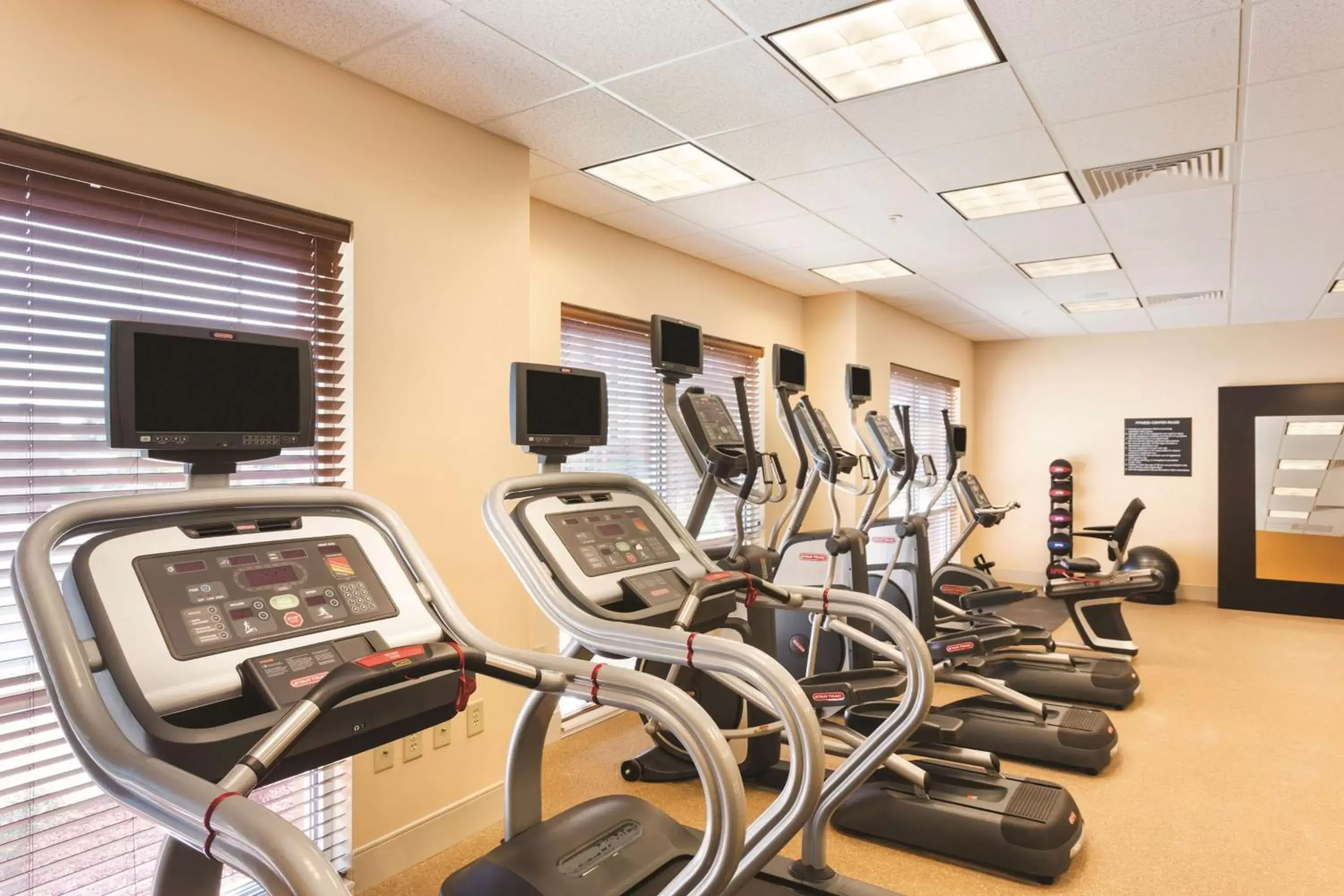 Fitness centre/facilities, Fitness Center/Facilities in Homewood Suites Atlanta Airport North