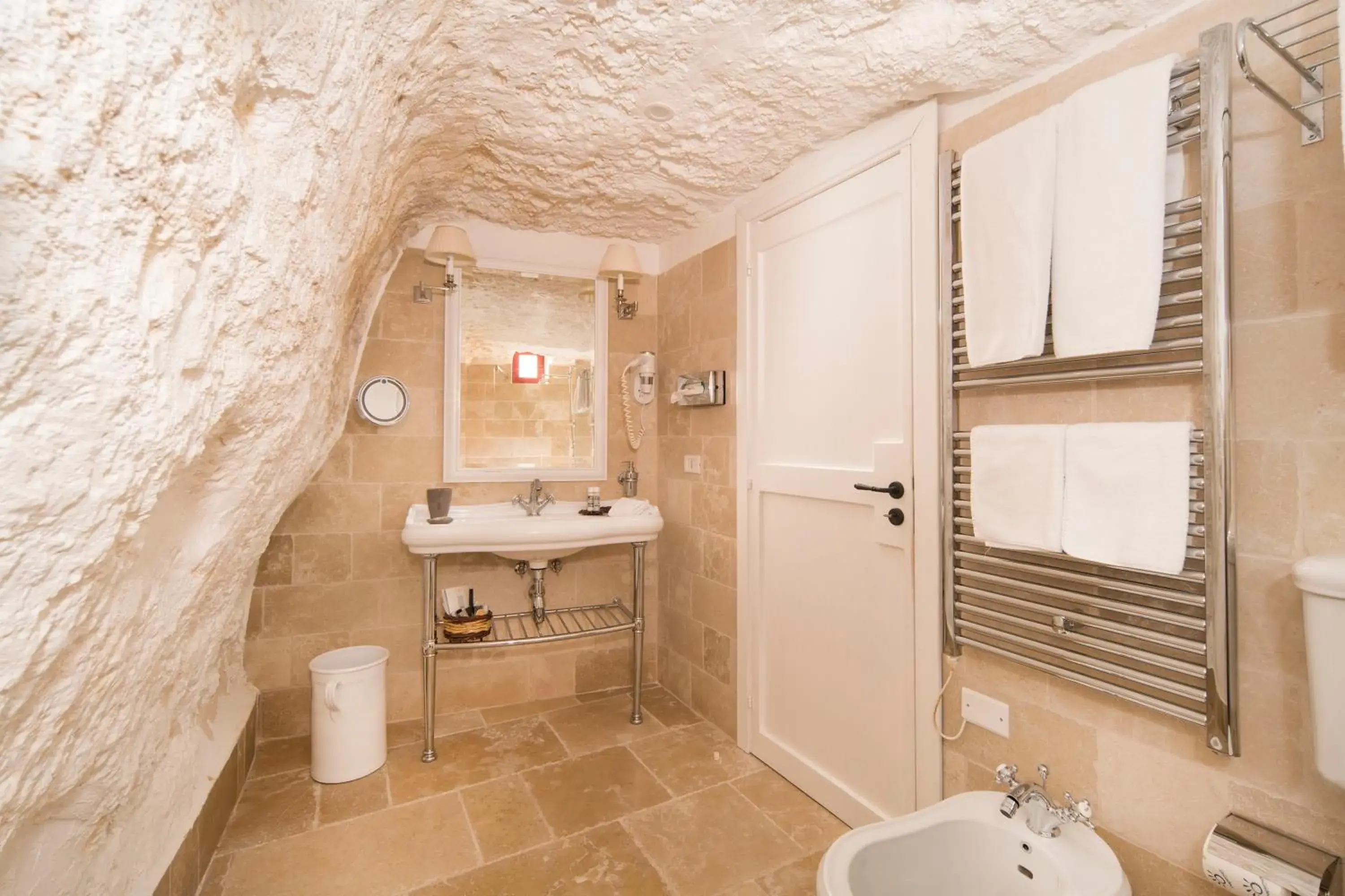 Bathroom in Masseria Torre Coccaro