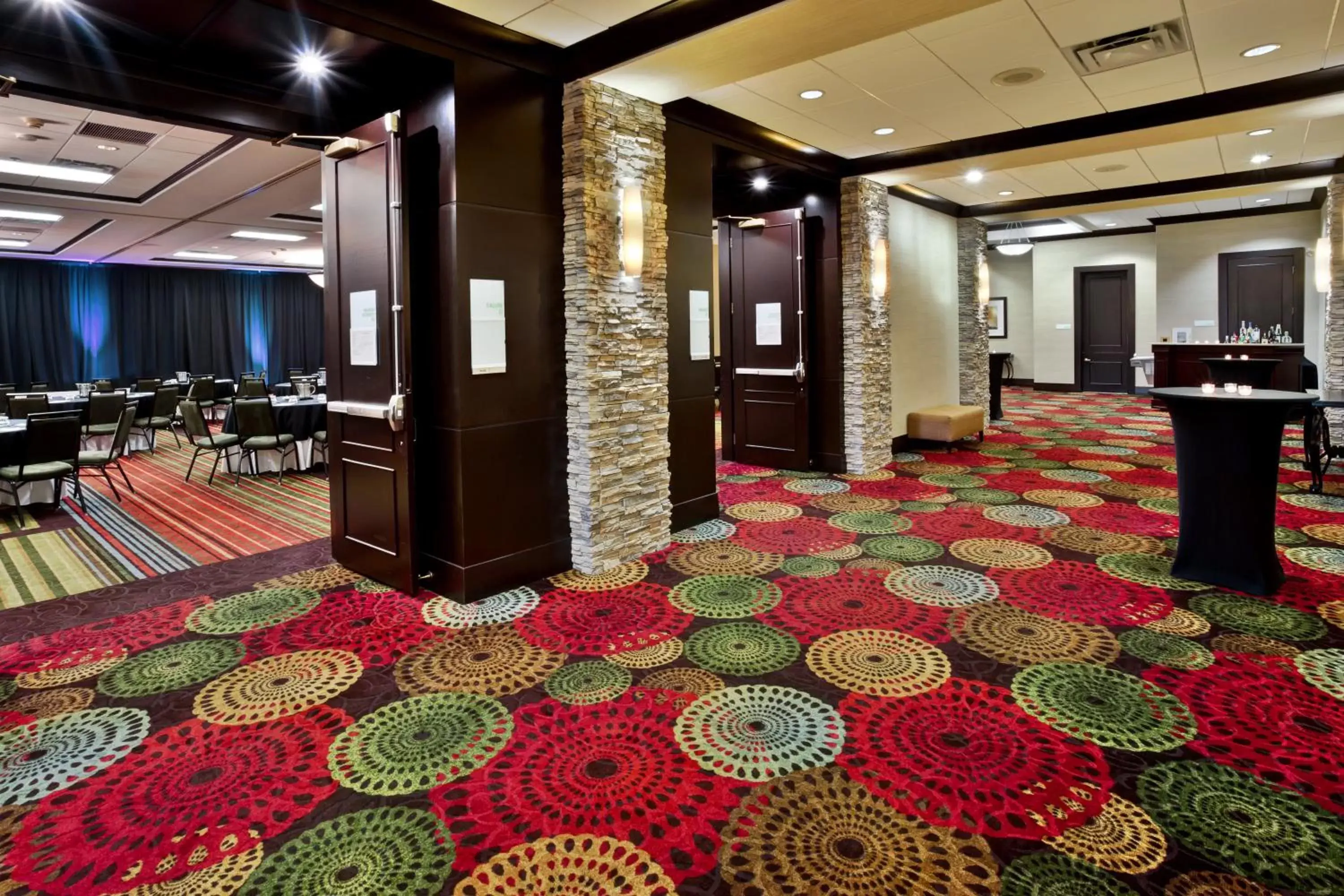 Meeting/conference room in Holiday Inn Hotel & Suites Chicago Northwest - Elgin, an IHG Hotel