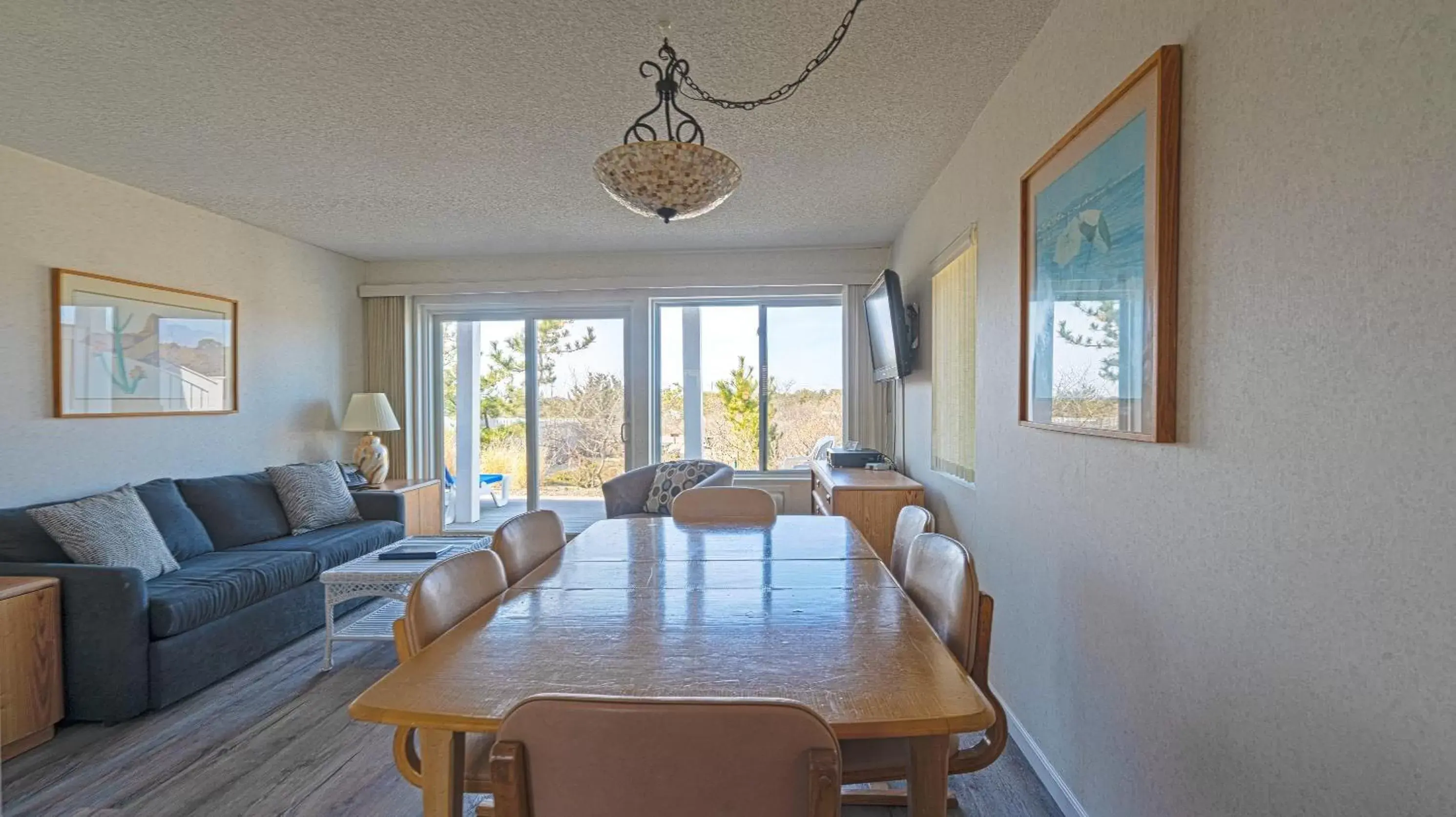 Dining Area in Sea Crest