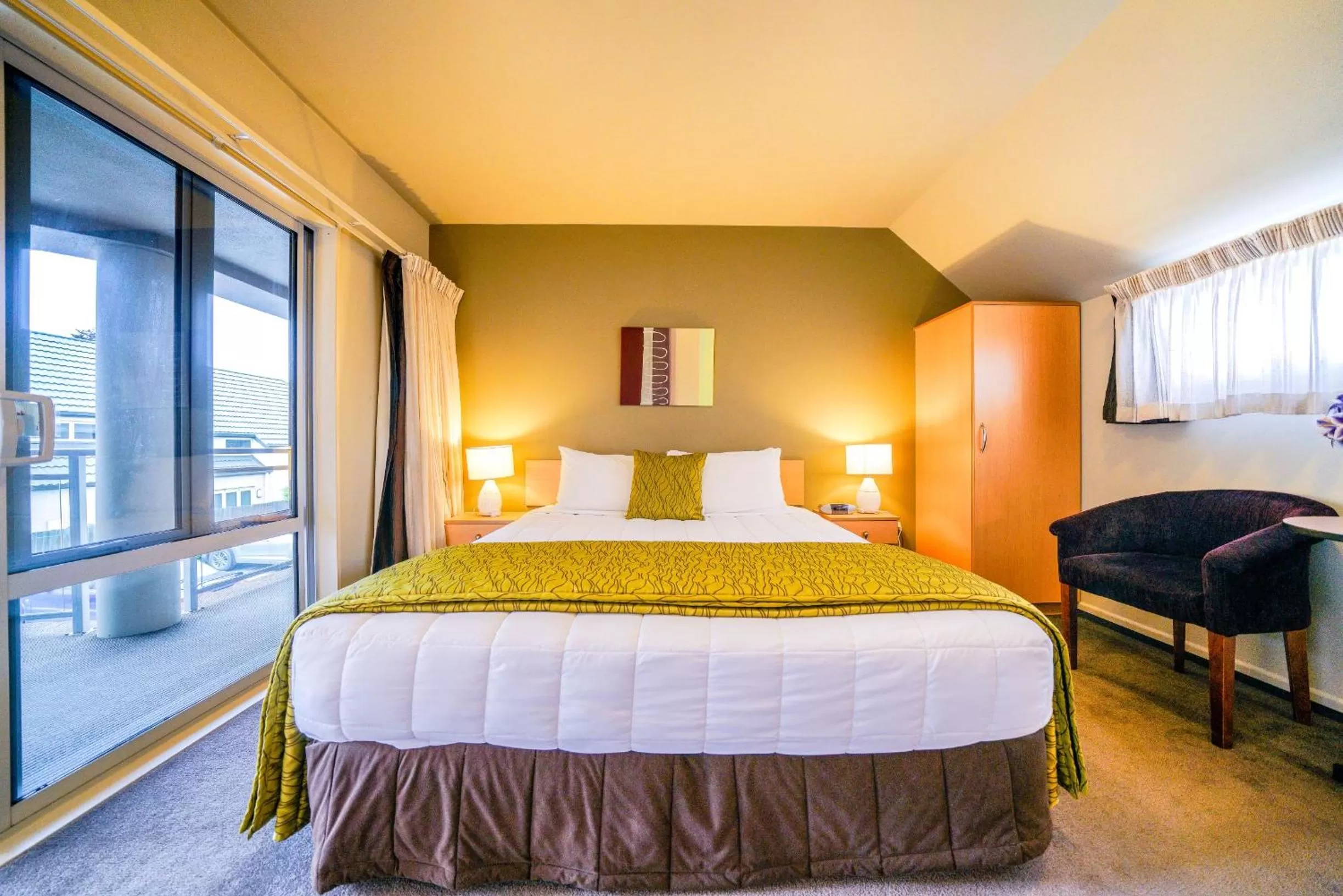 Bed in CentrePoint on Colombo