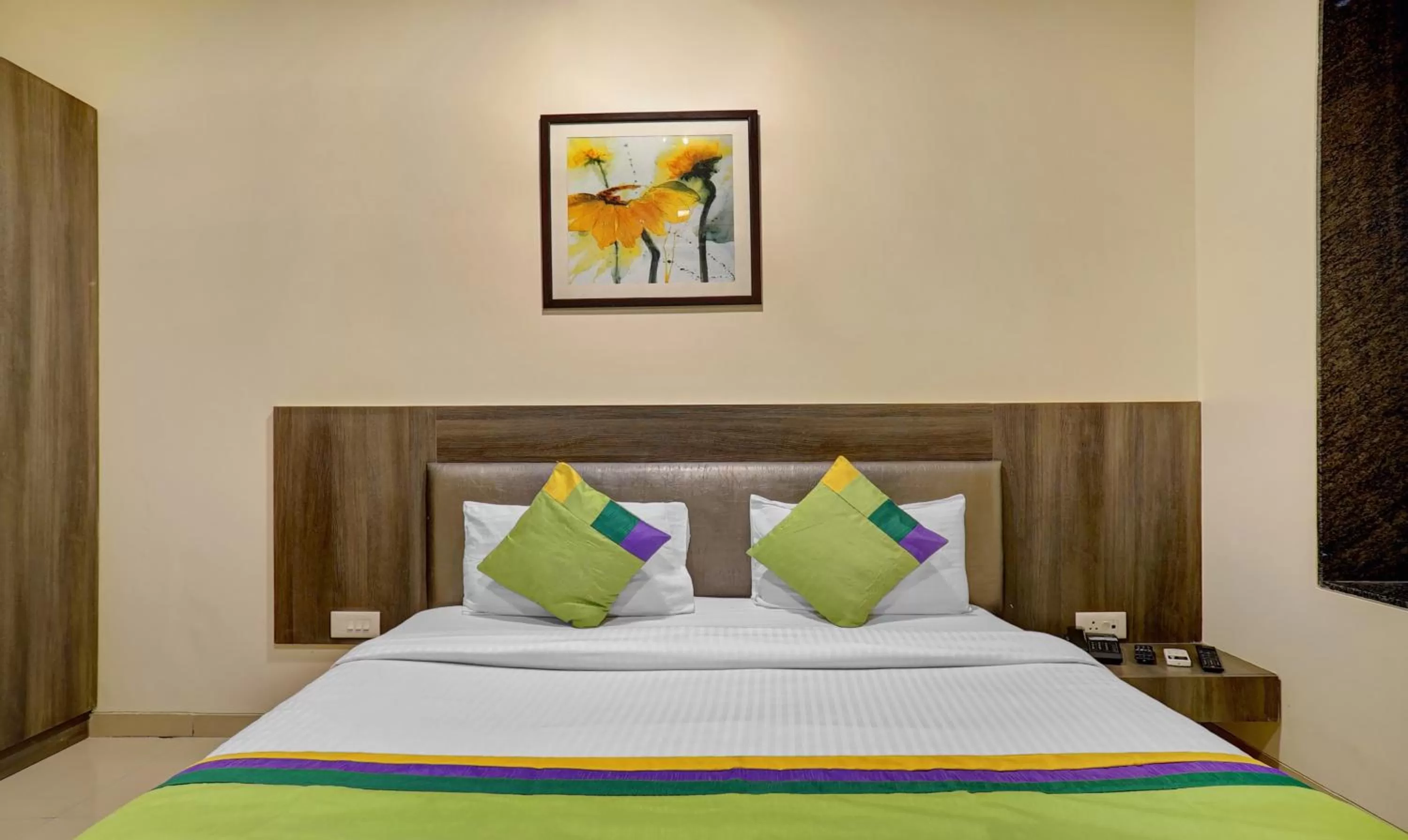 Bedroom, Bed in Treebo Bhagyashree Executive