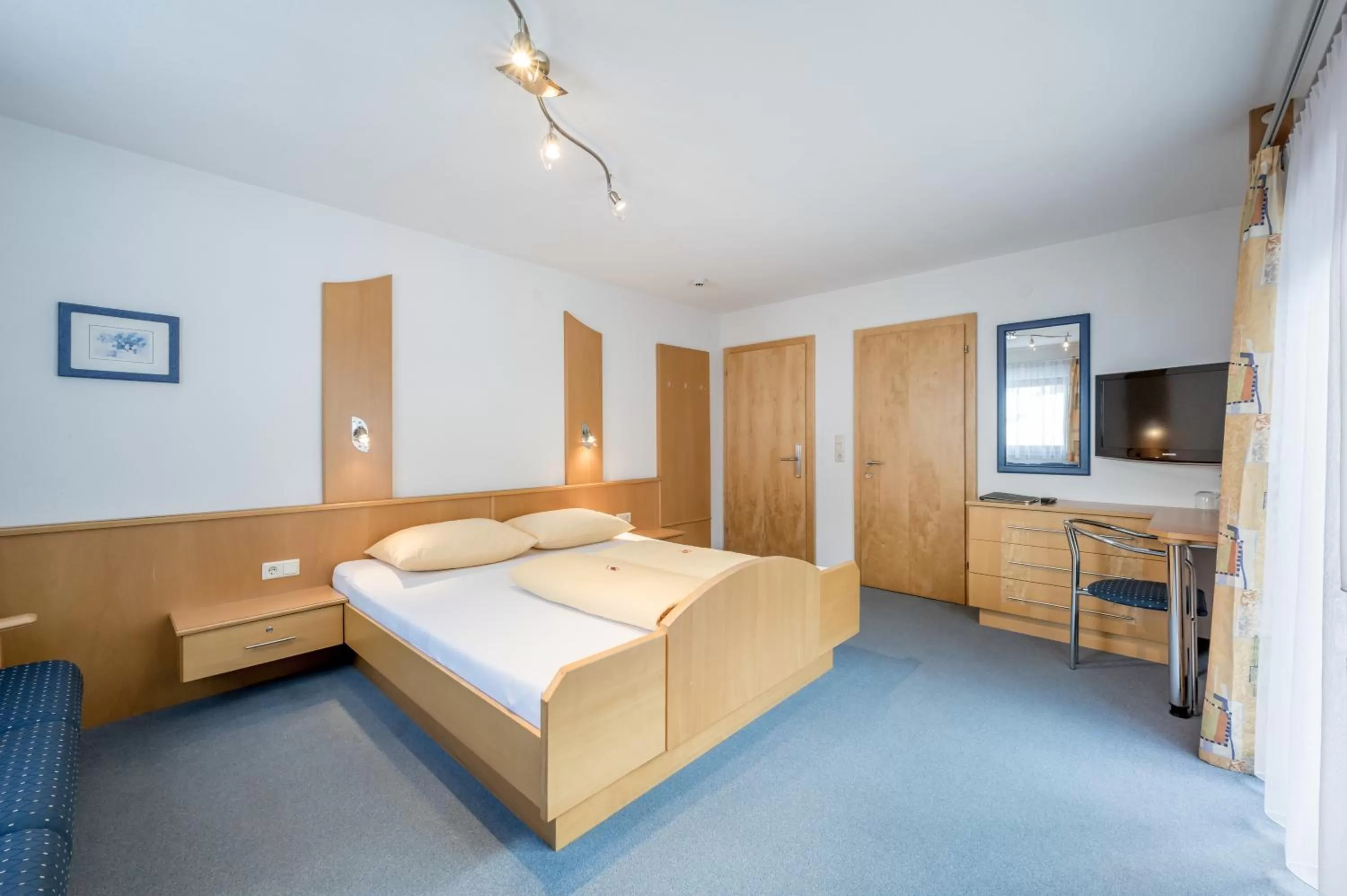 Double Room with Mountain View in Seehüter's Hotel Seerose