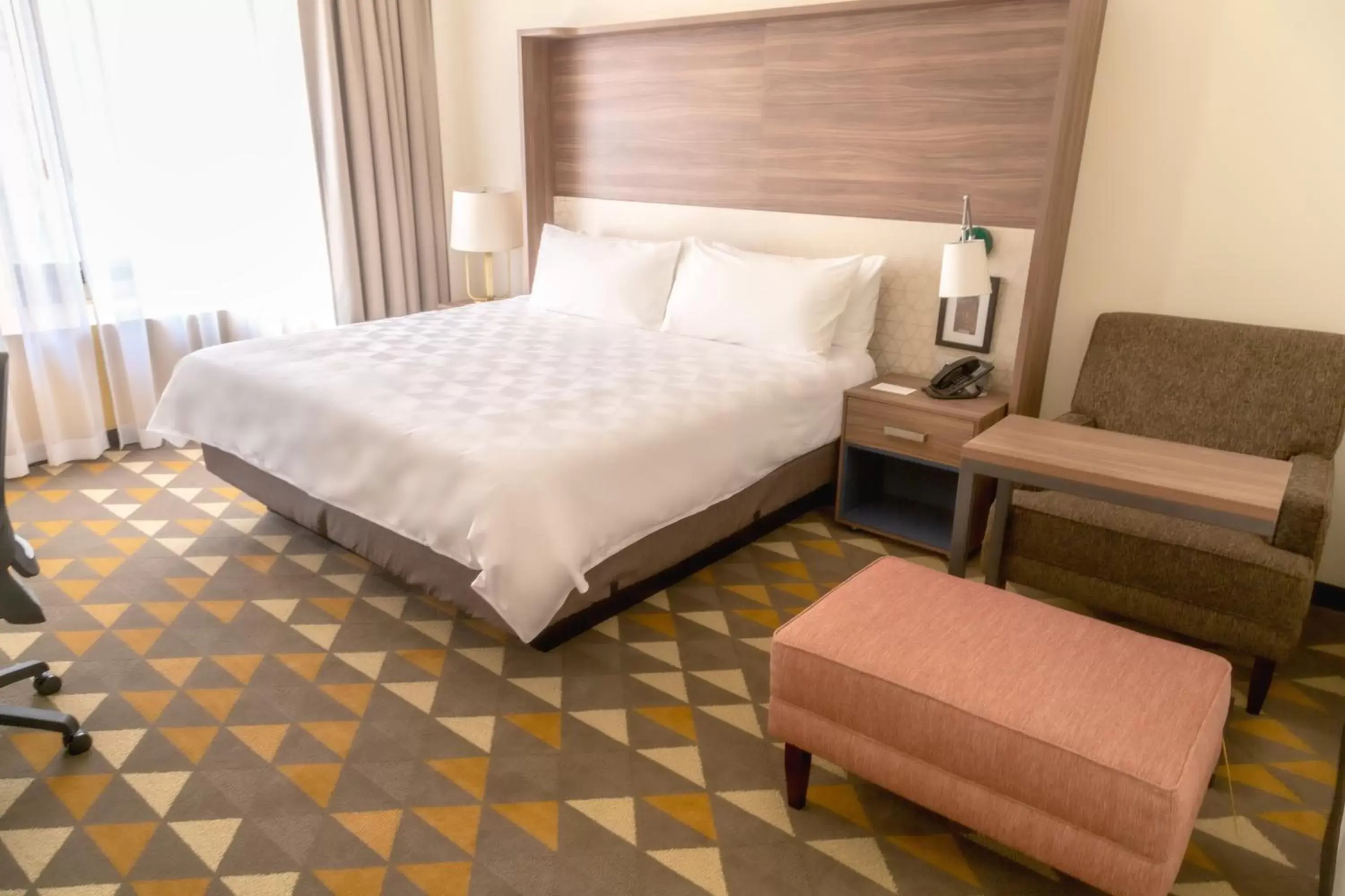 Bed in Holiday Inn Tlaxcala, an IHG Hotel
