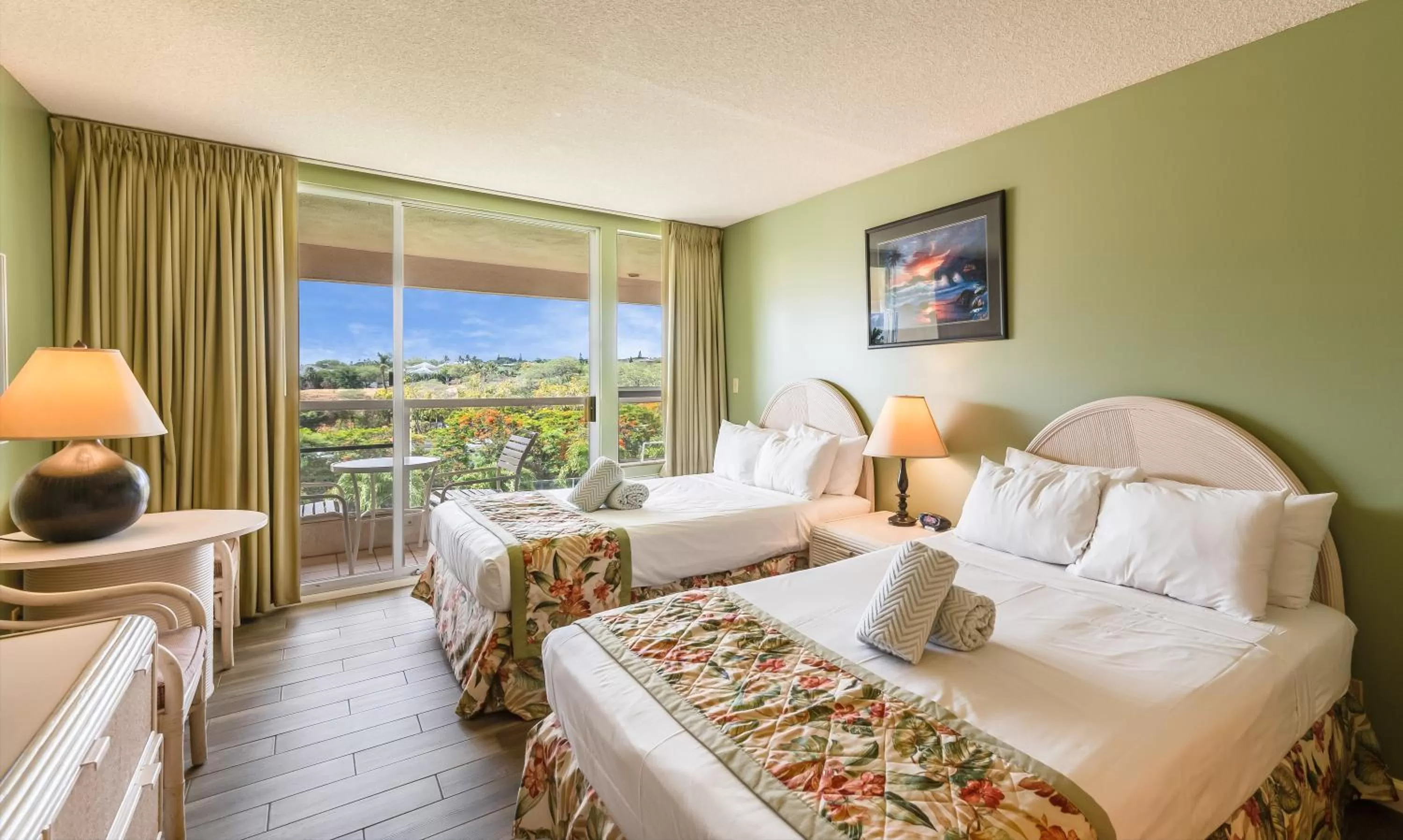 Hotel Room Garden View in Castle At Maui Banyan