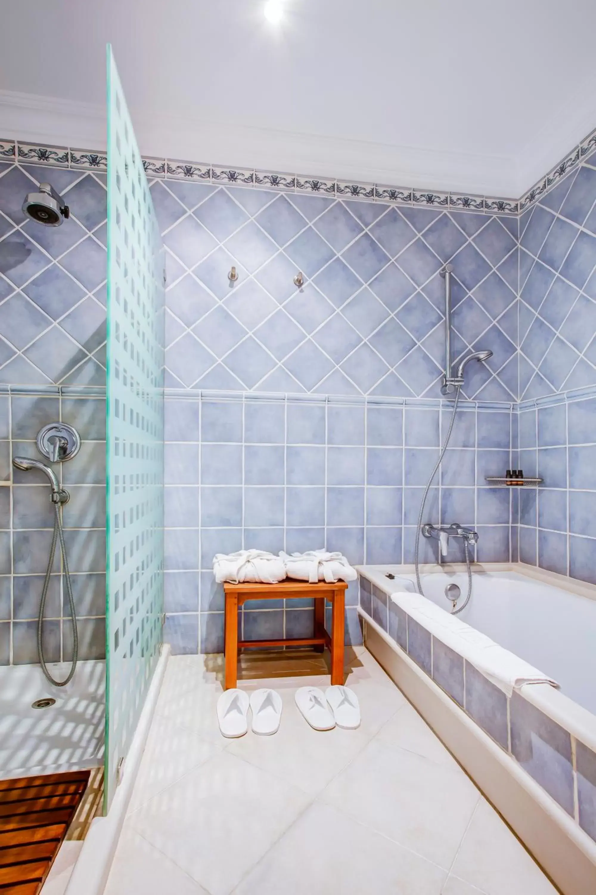 Shower, Bathroom in Princesa Yaiza Suite Hotel Resort