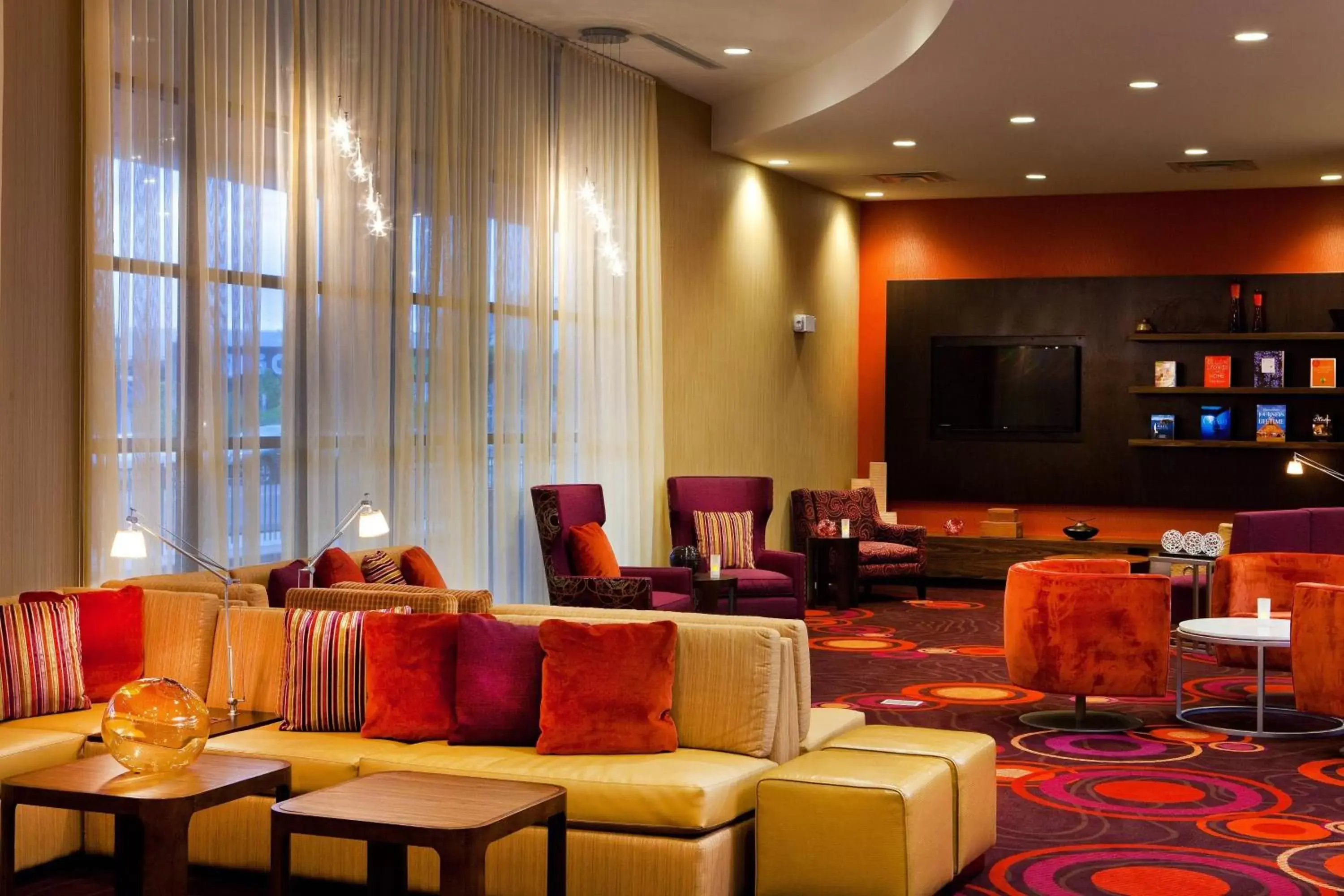 Lobby or reception, Lobby/Reception in Courtyard by Marriott Syracuse Downtown at Armory Square