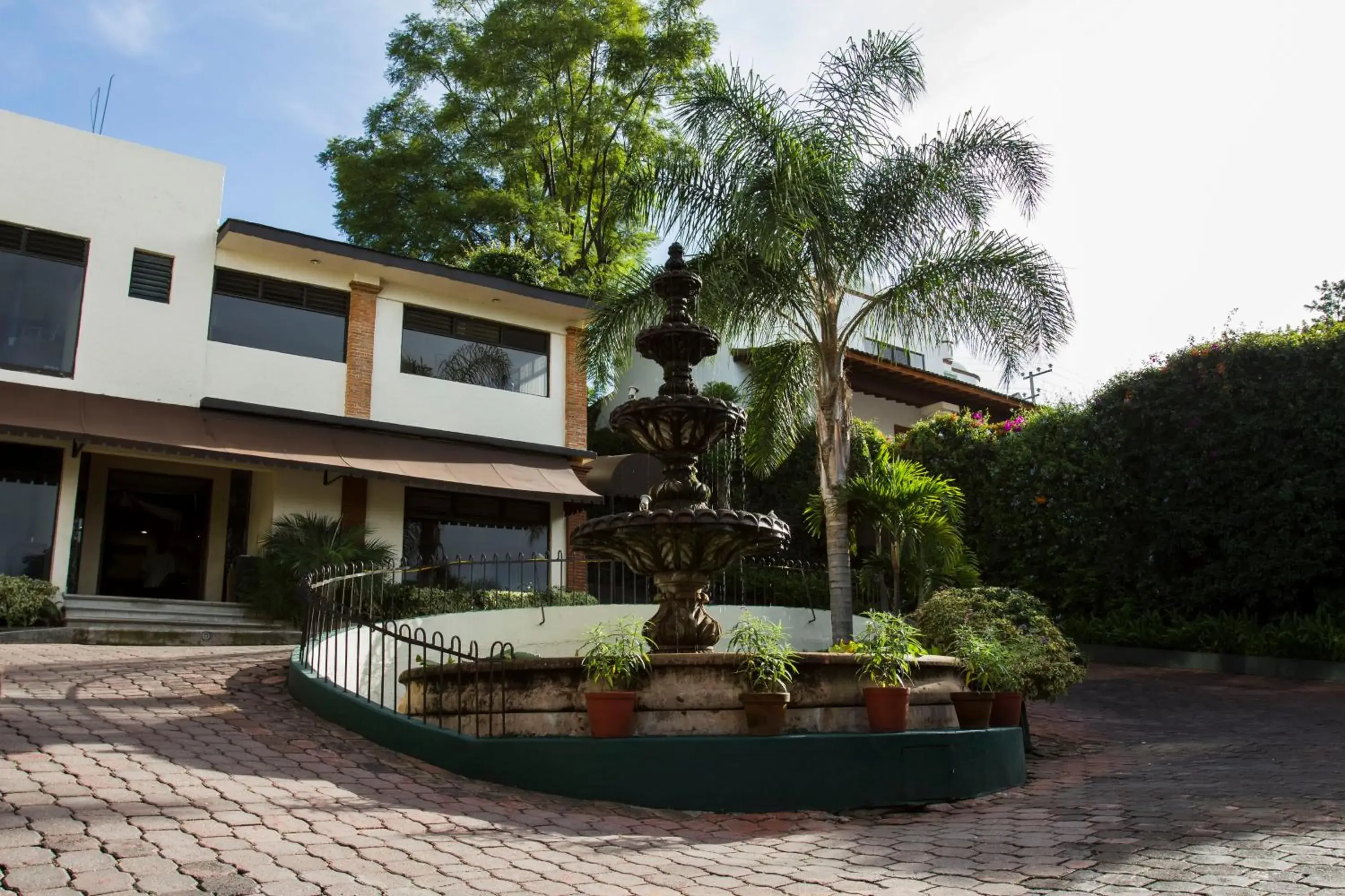 Facade/entrance, Property Building in Hotel Villa del Conquistador