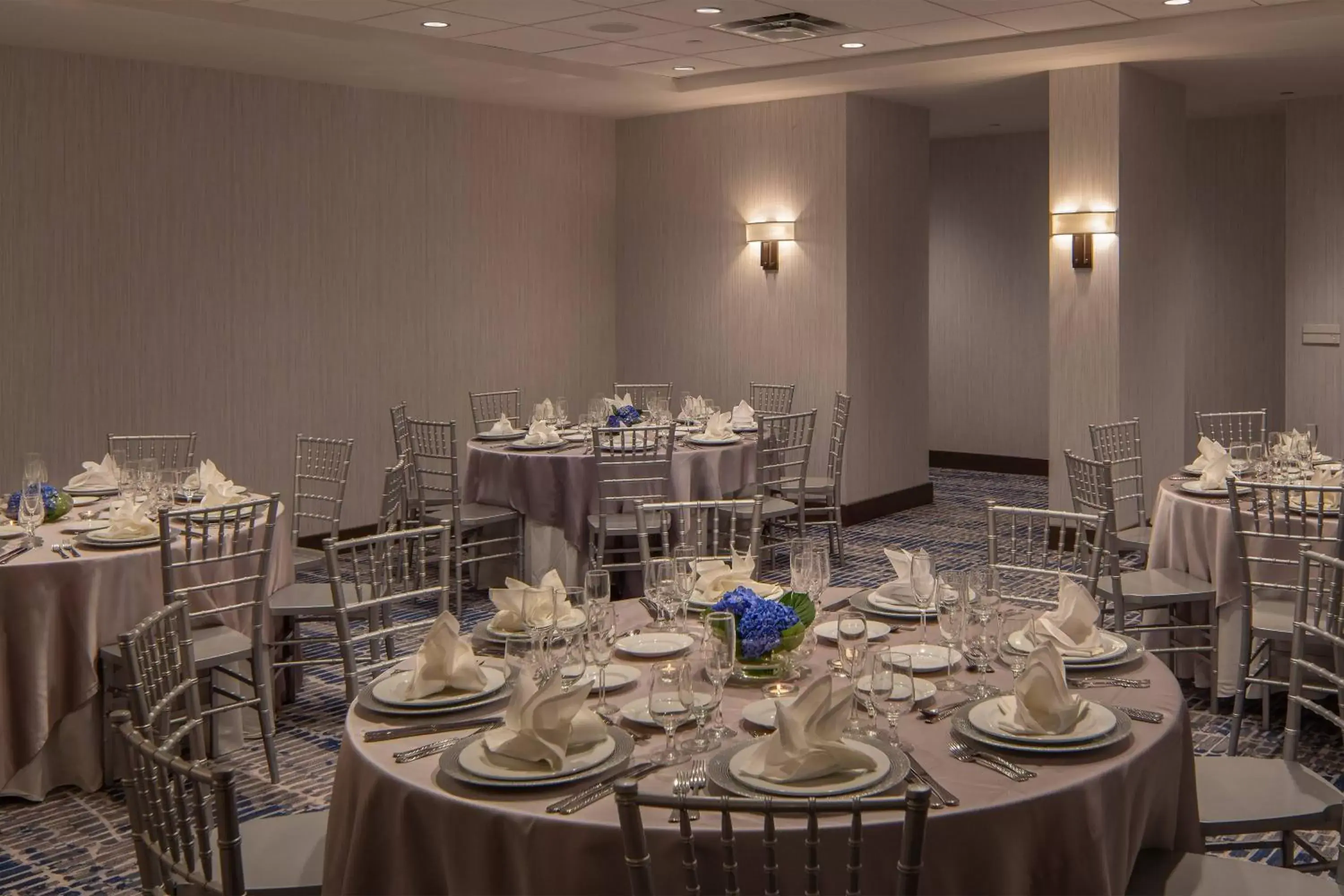 Banquet/Function facilities, Restaurant/Places to Eat in Atlanta Marriott Perimeter Center