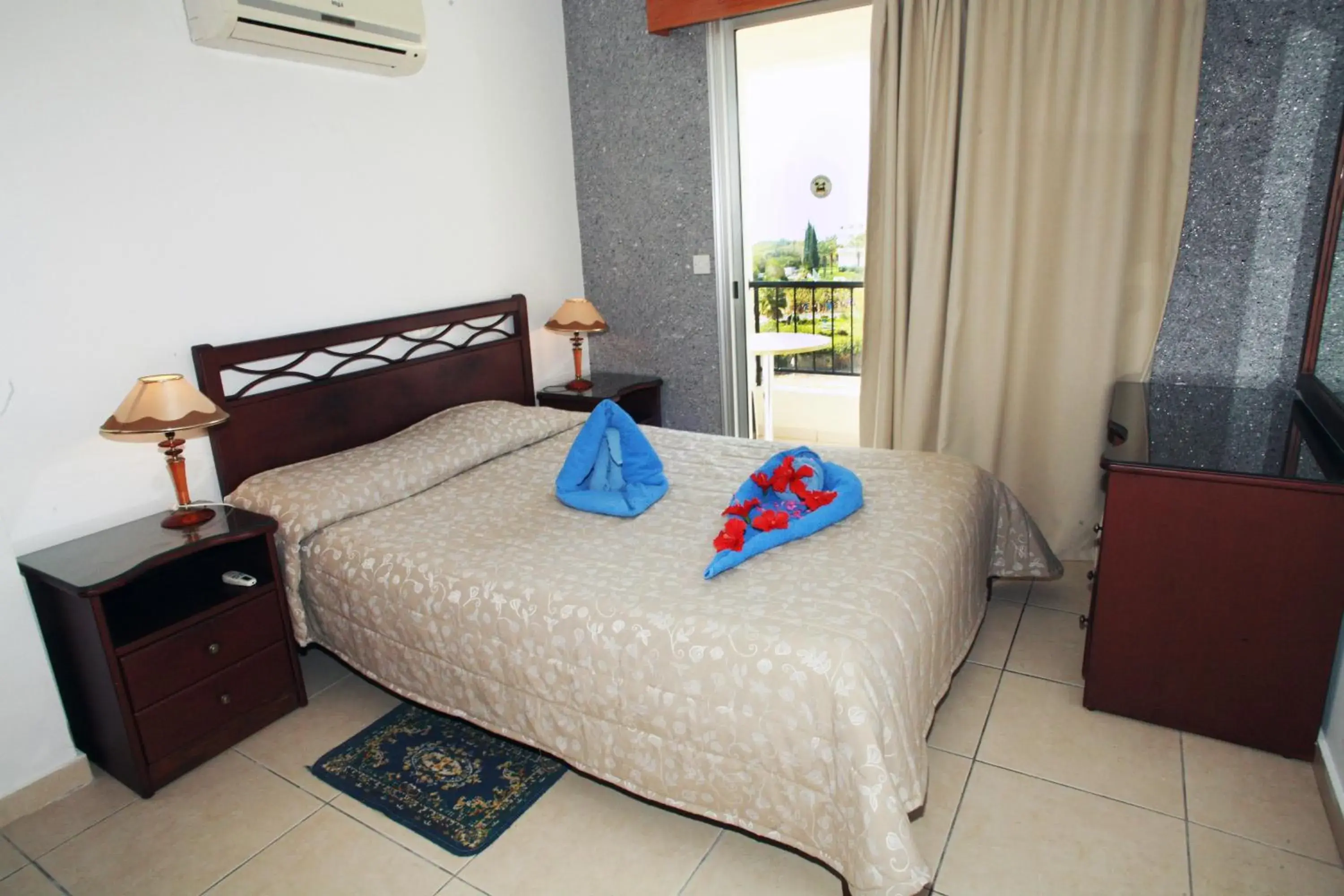 Bedroom, Bed in Petsas Apartments
