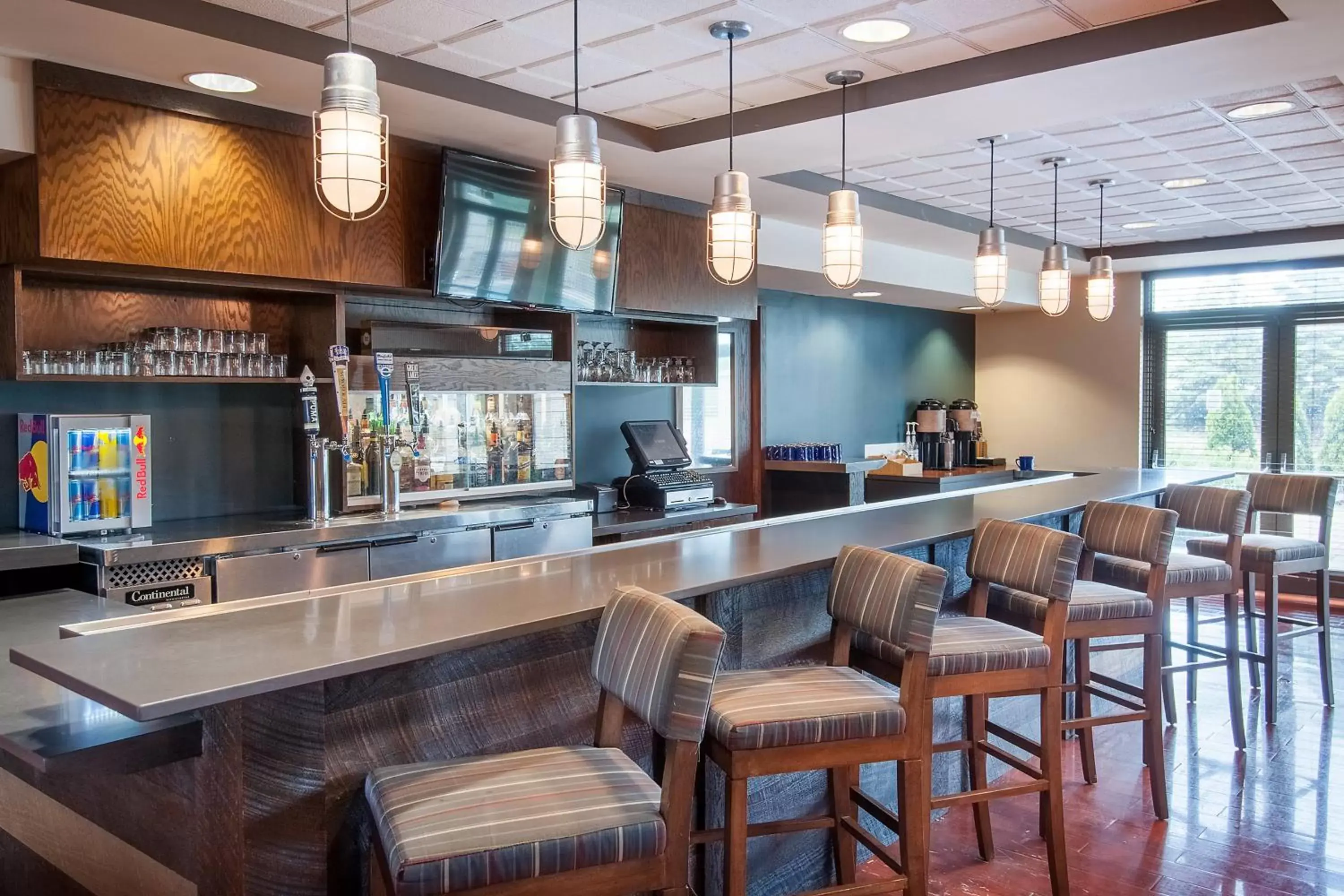 Restaurant/places to eat, Lounge/Bar in Four Points by Sheraton Columbus-Polaris