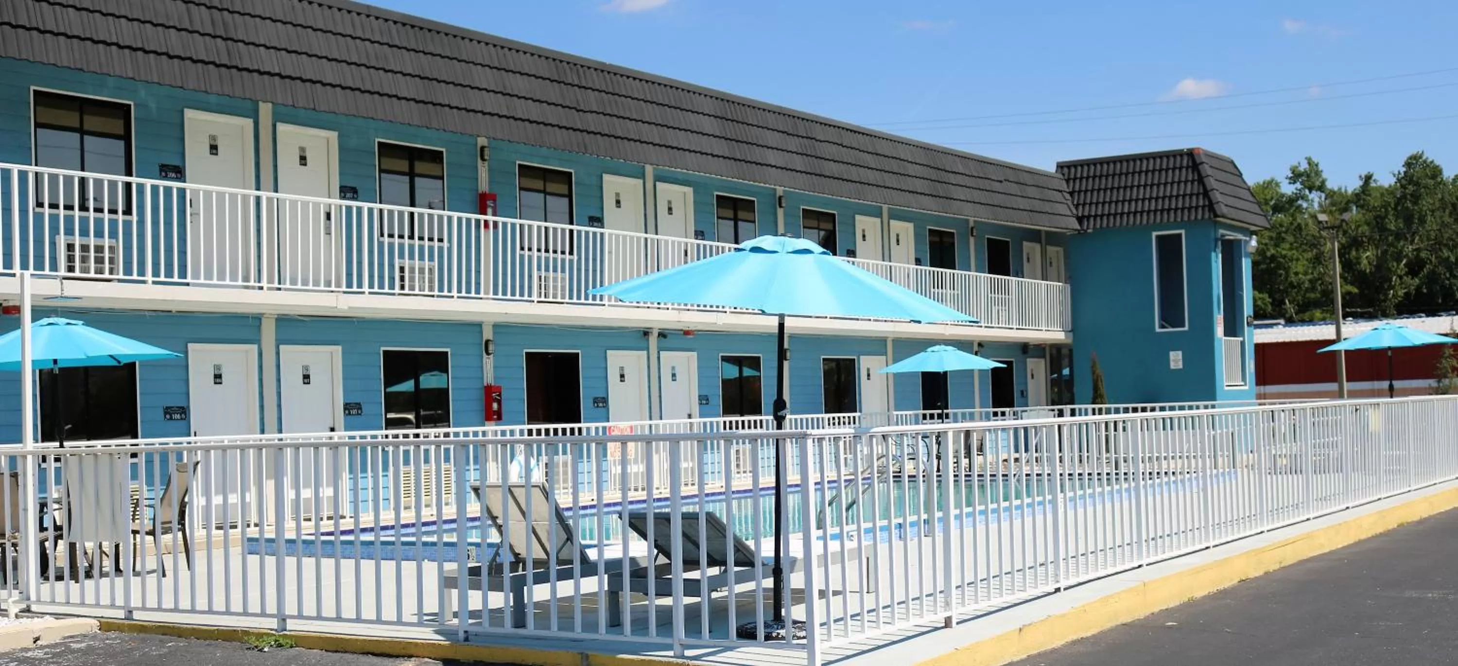 Property Building in Monte Carlo Inn- Near Disney