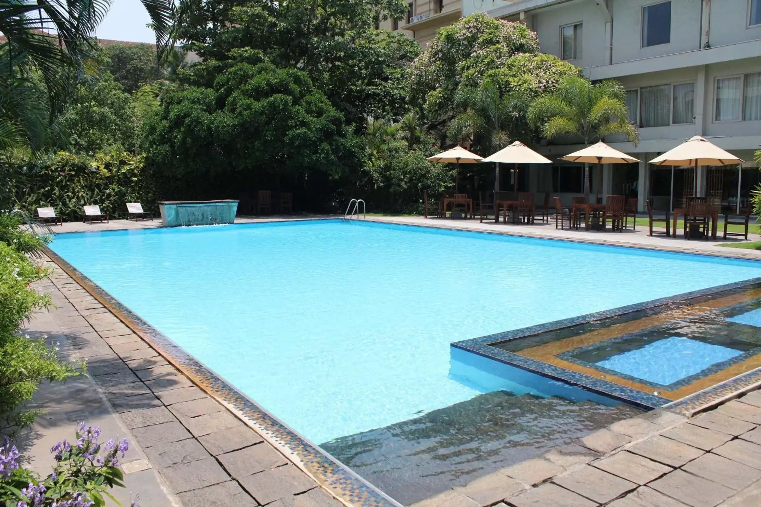 Garden, Swimming Pool in Ramada Colombo