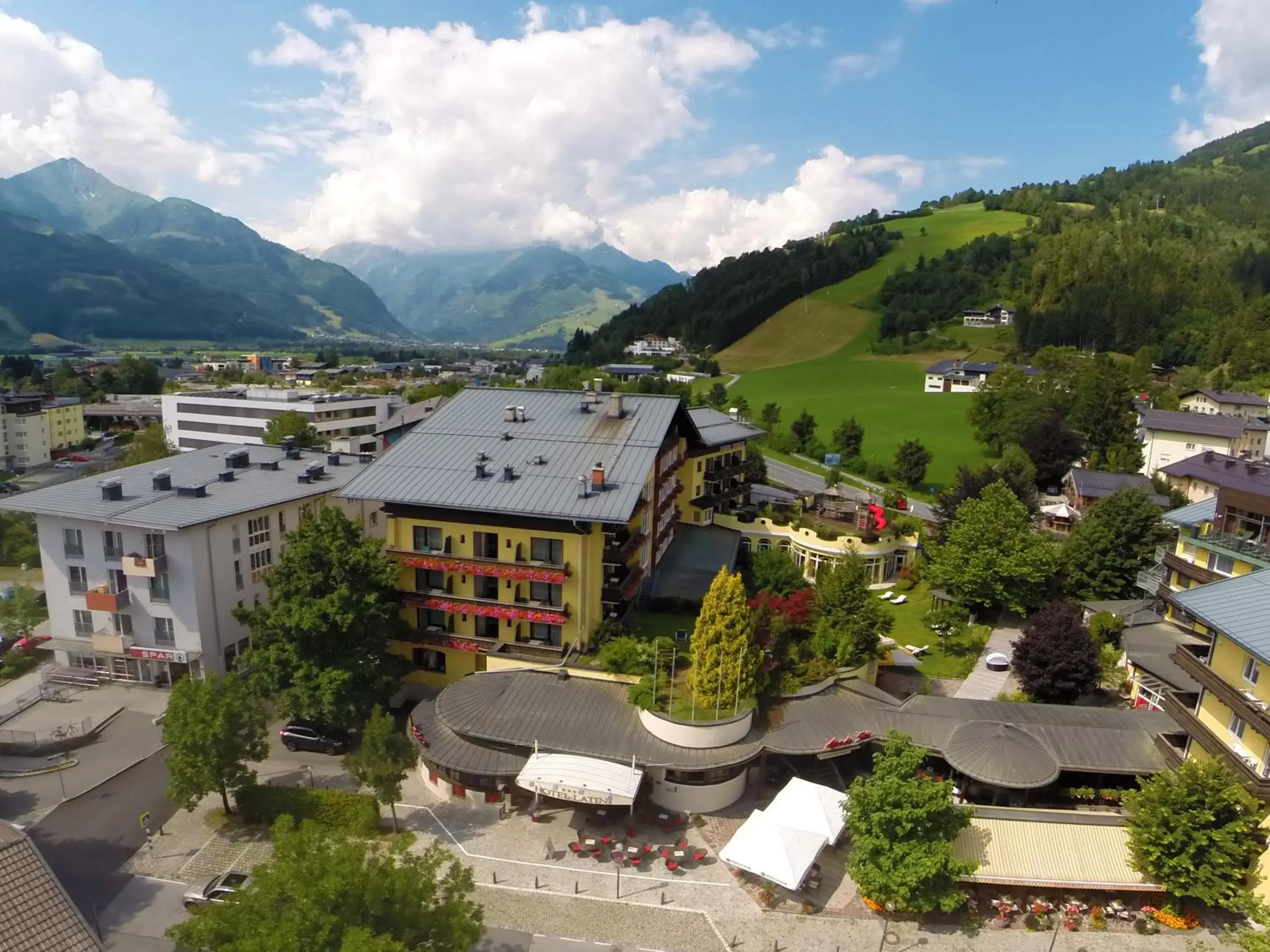 Area and facilities, Bird's-eye View in Hotel Latini