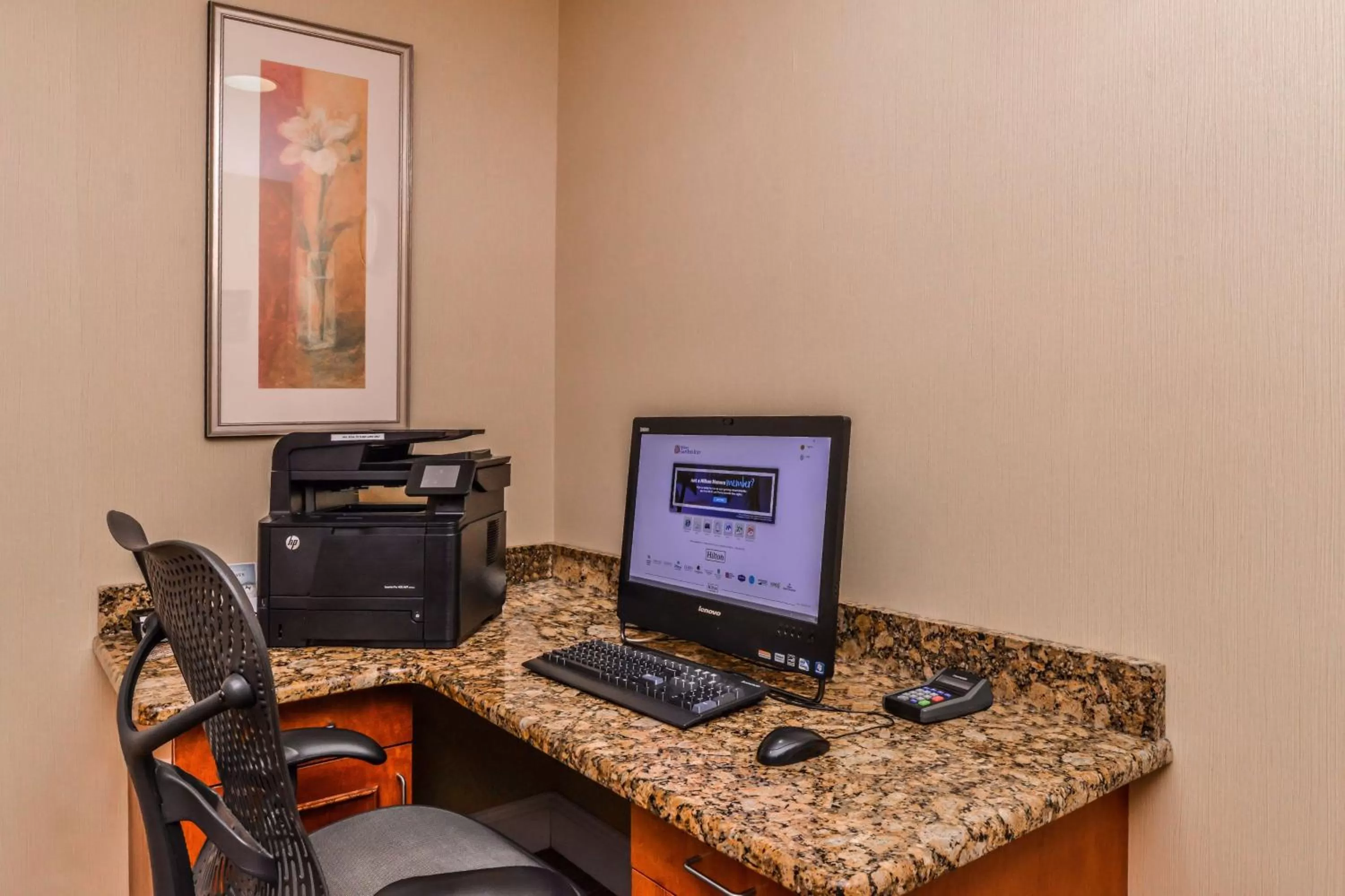 Business facilities in Hilton Garden Inn Detroit Southfield