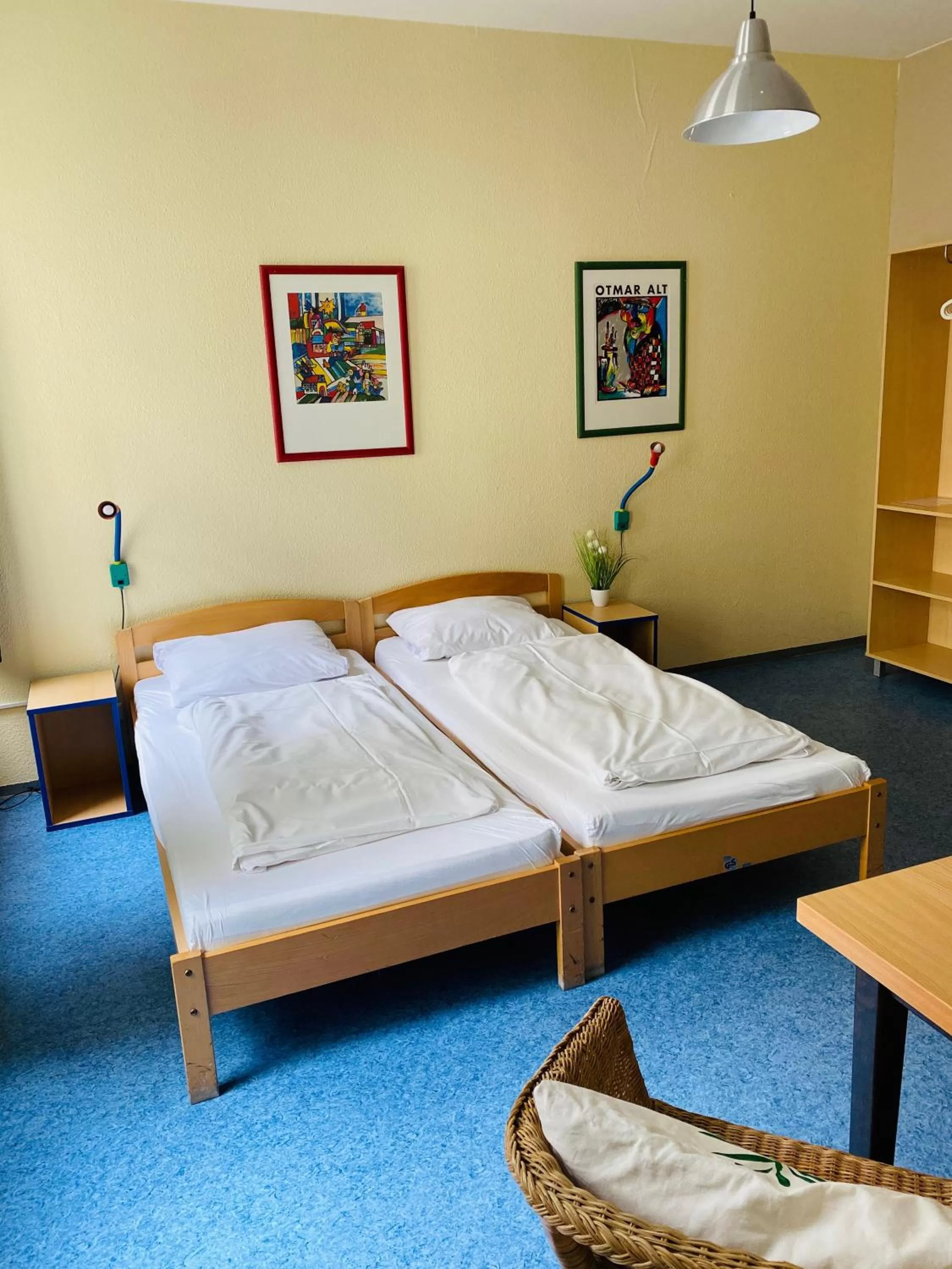 Staff, Bed in Happy Hotel Berlin