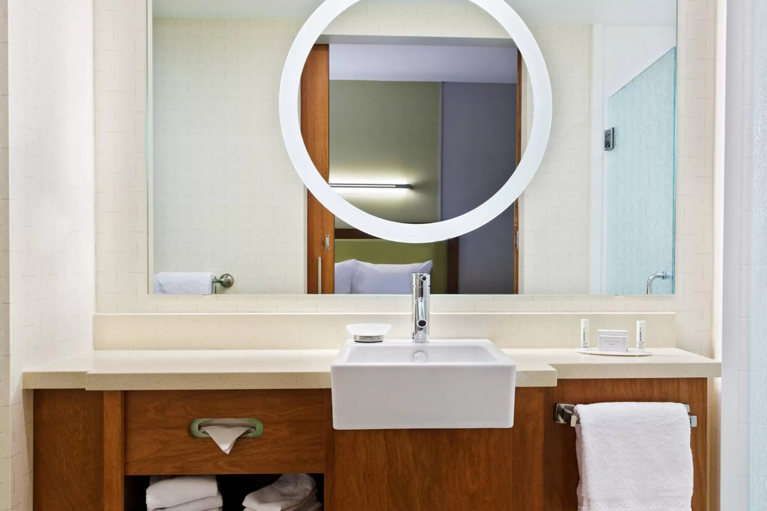 Bathroom in SpringHill Suites by Marriott Pensacola