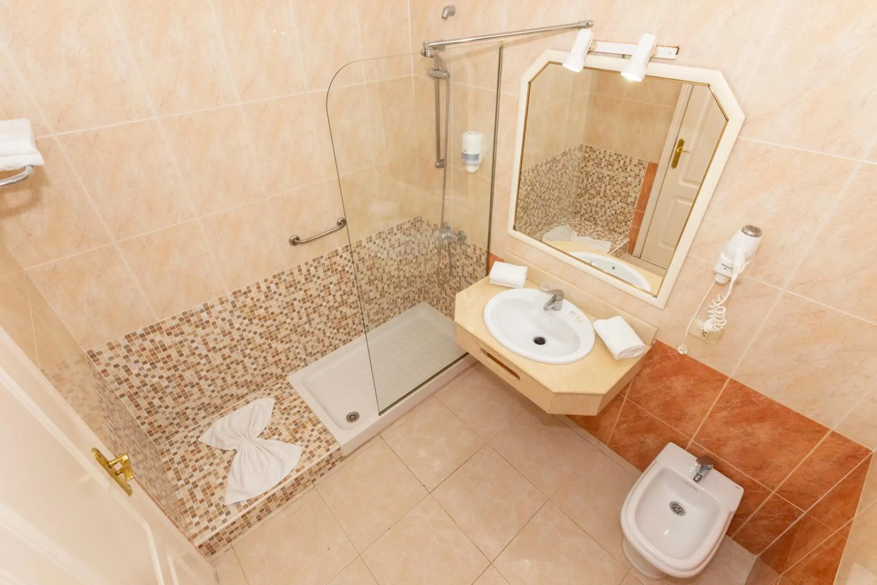 Bathroom in Villa De Adeje Beach