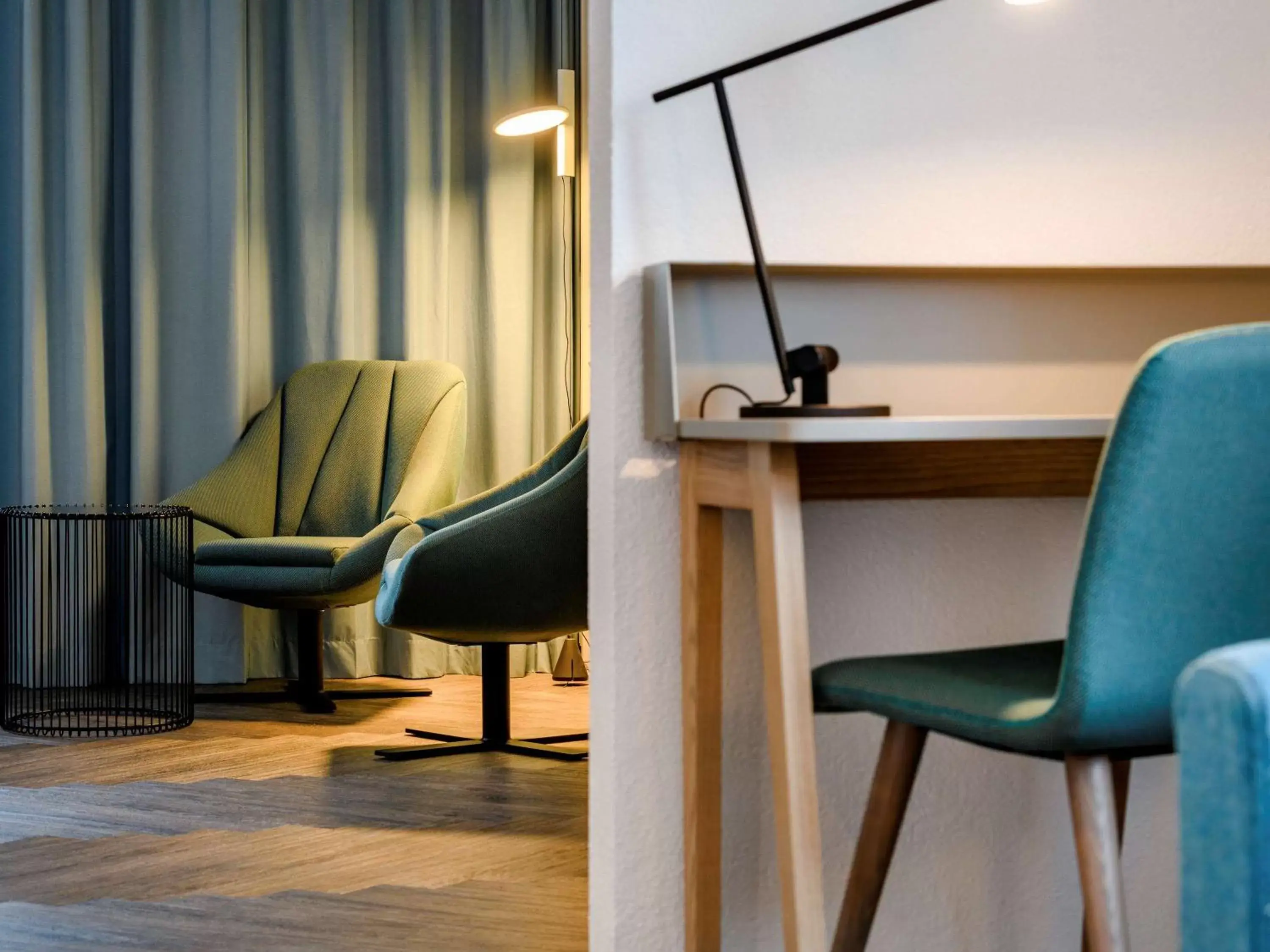 Photo of the whole room, Seating Area in Novotel Zurich City West