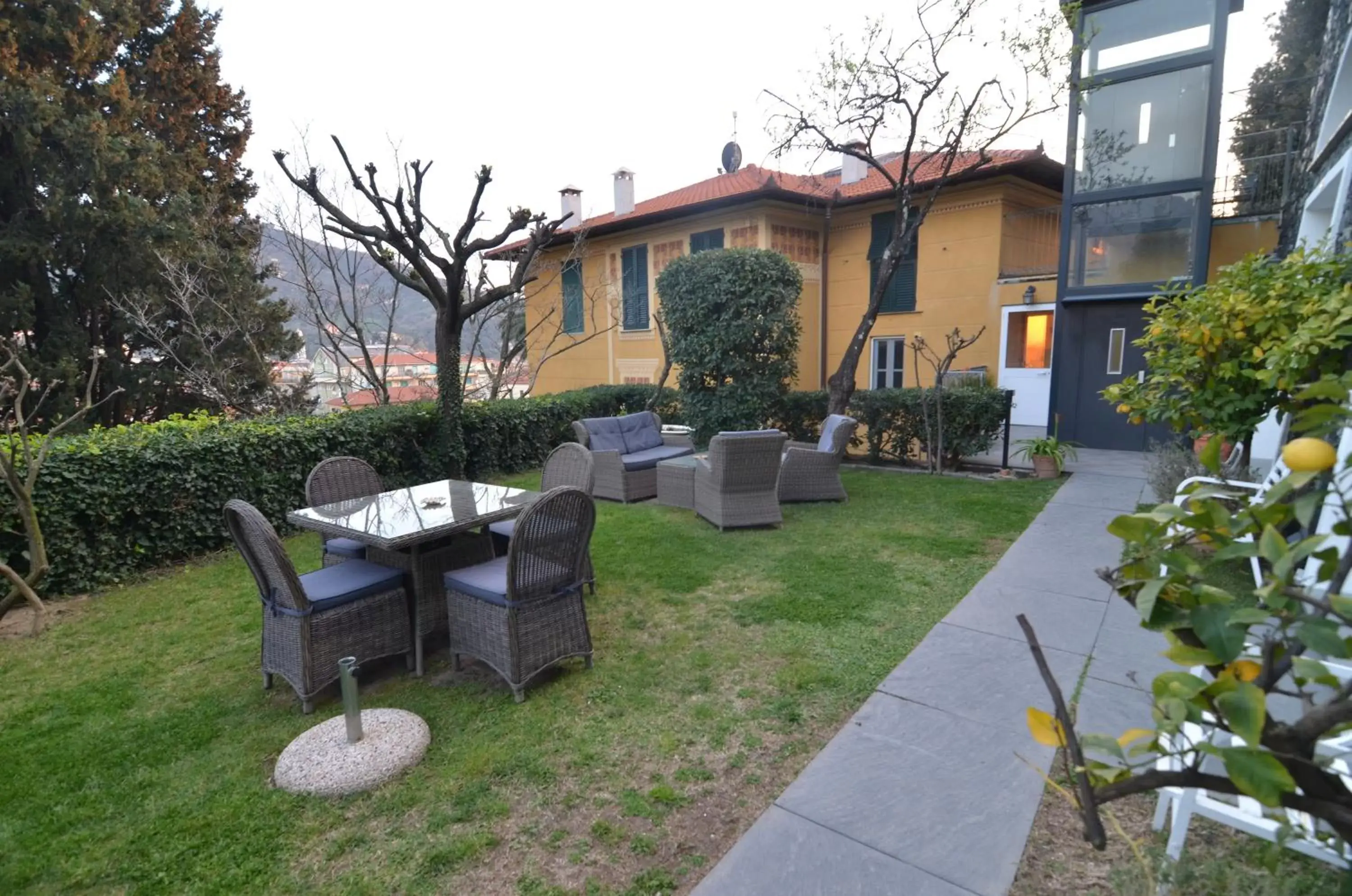 Garden, Property Building in Villa Margherita
