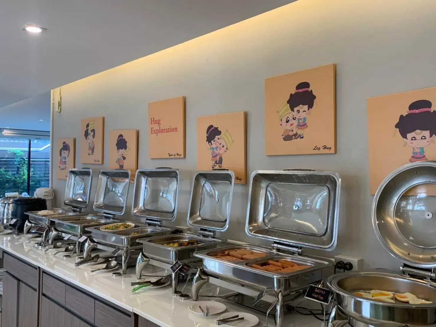 Food and drinks in De Hug Hotel & Residence Food and drinks in De Hug Hotel & Residence