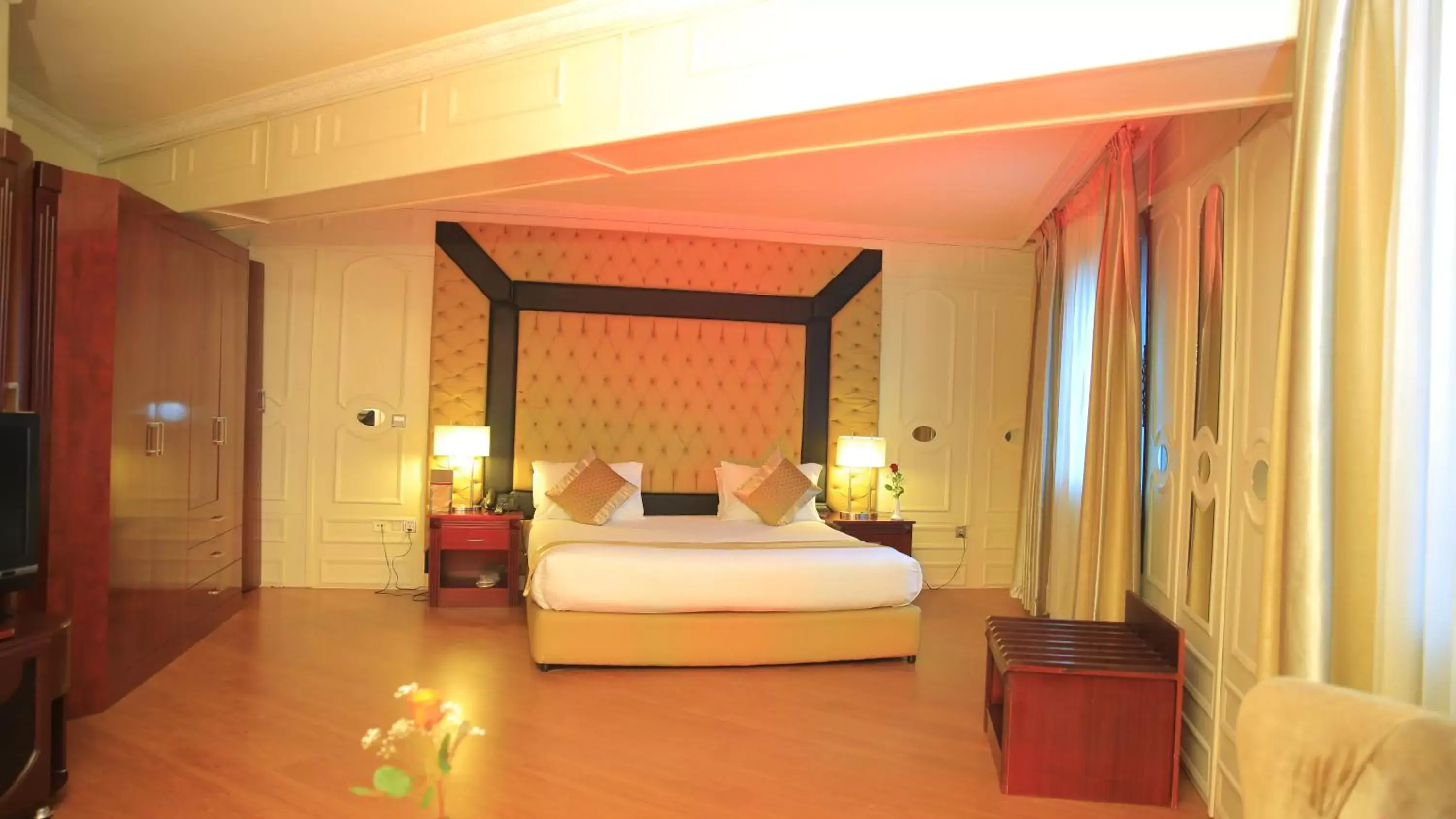 Bedroom in Inter Luxury Hotel