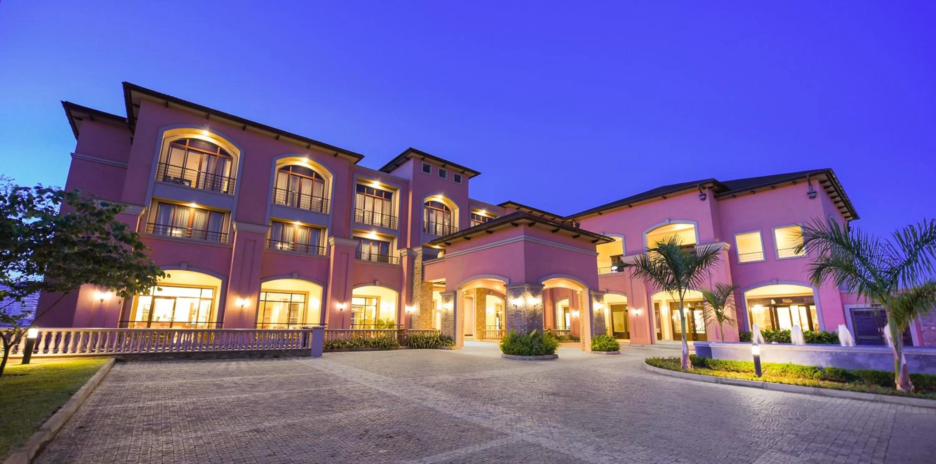 Facade/entrance in Mestil Hotel & Residences