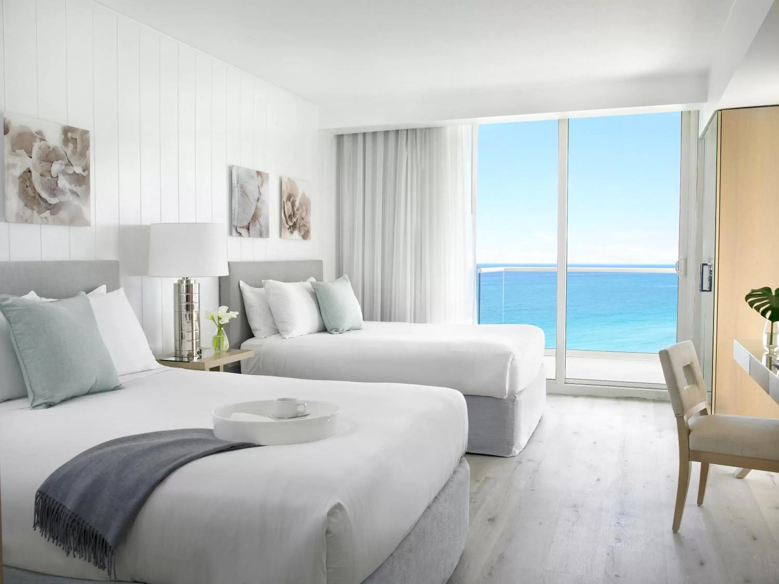Bedroom, Sea View in Grand Beach Hotel Surfside