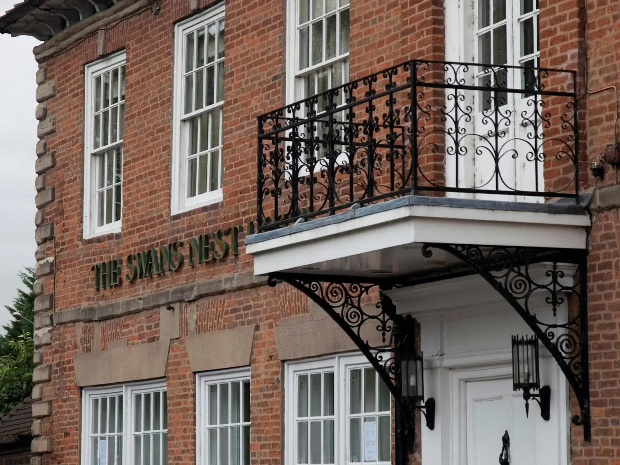 Facade/entrance, Property Building in Swan's Nest Hotel