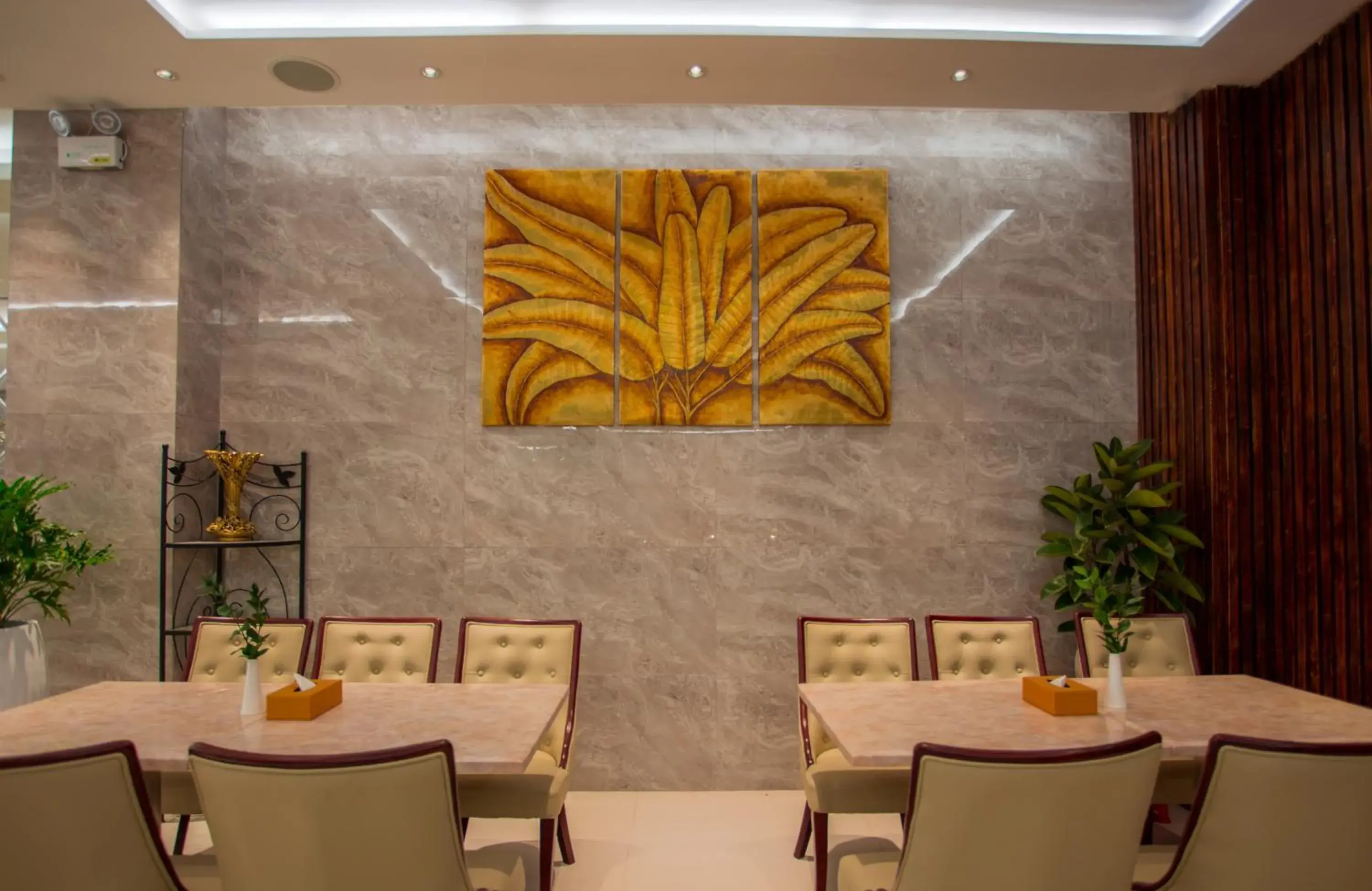 Restaurant/Places to Eat in BLUE DIAMOND 8B Hotel Restaurant/Places to Eat in BLUE DIAMOND 8B Hotel