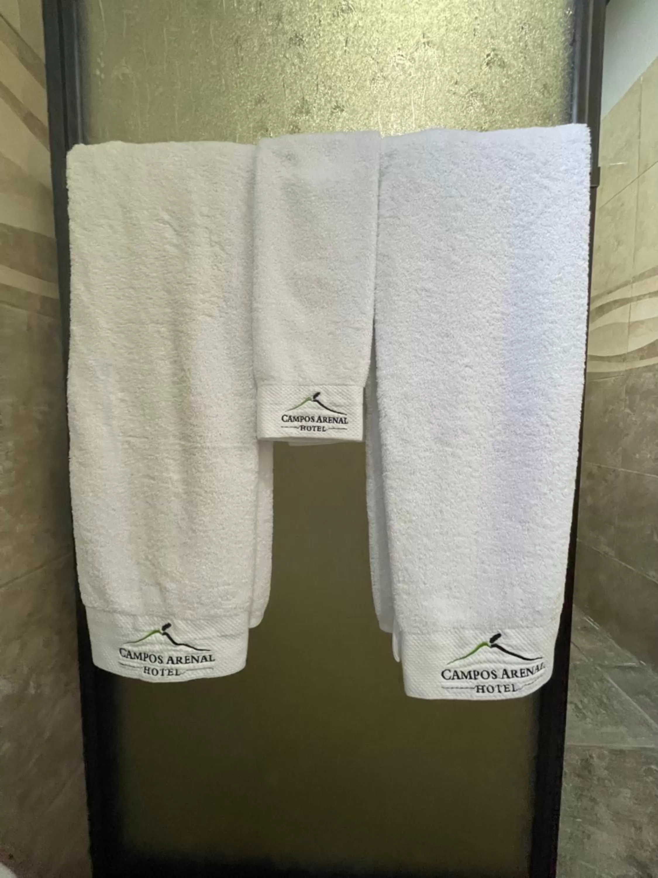 Bathroom in Campos Arenal Hotel