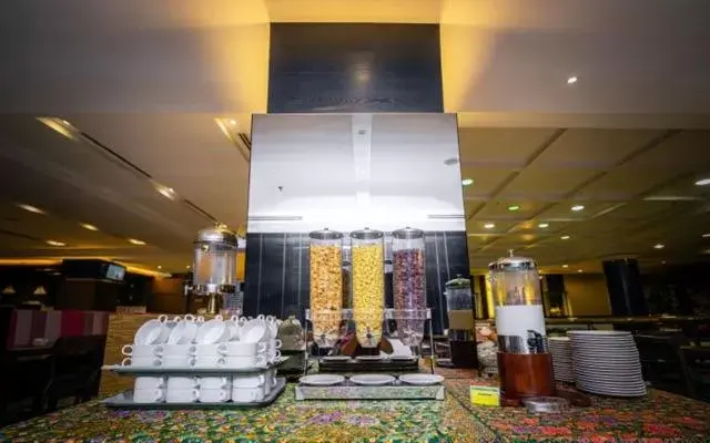 Restaurant/places to eat in Crystal Crown Hotel JB Restaurant/places to eat in Crystal Crown Hotel JB