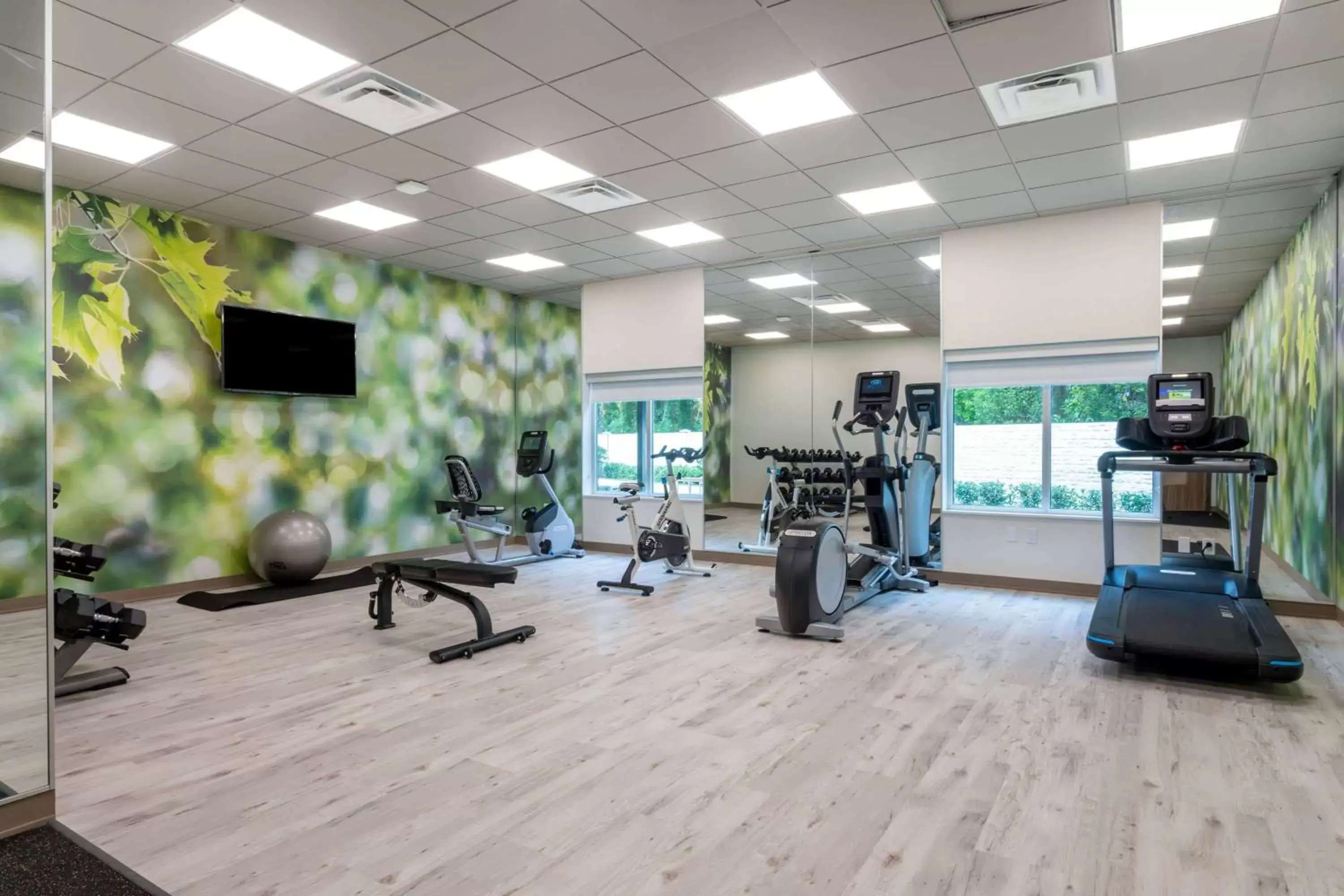 Activities, Fitness Center/Facilities in Wyndham Garden Orlando Airport