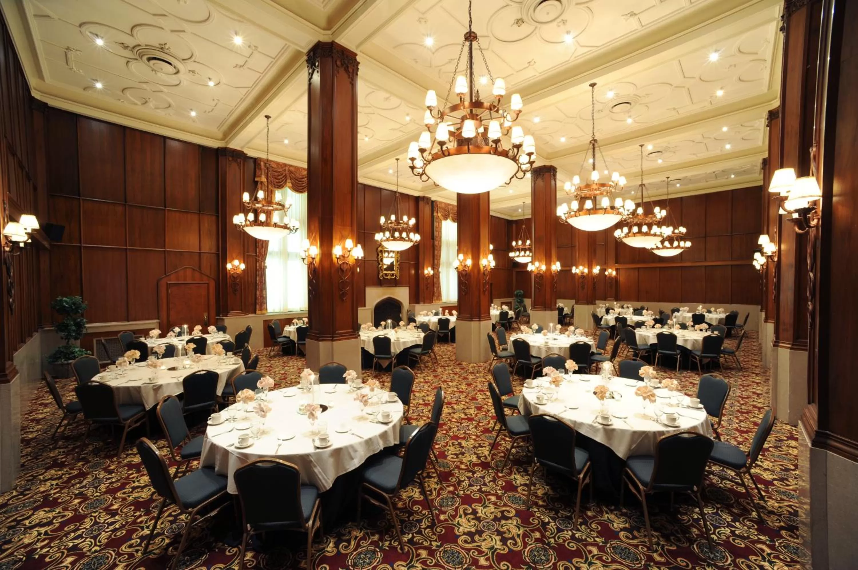 Banquet/Function facilities in Kahler Grand Hotel