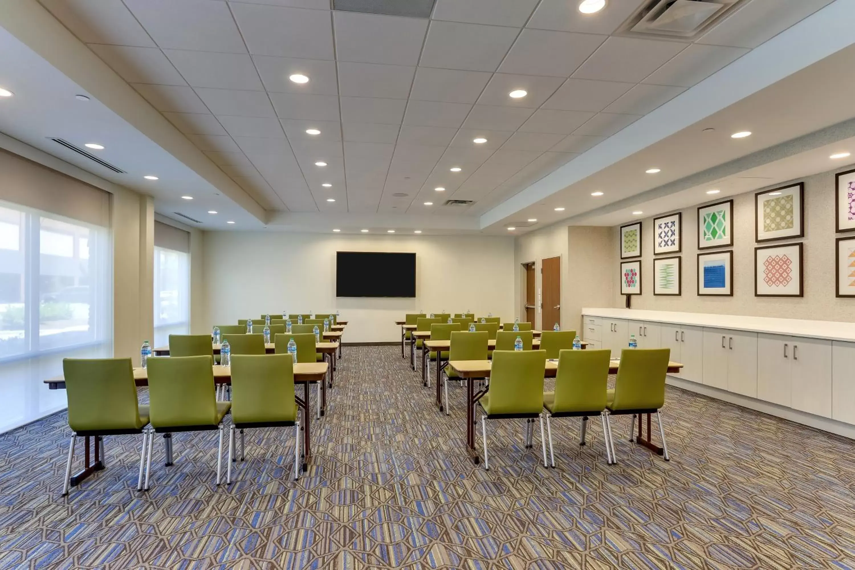 Meeting/conference room in Holiday Inn Express & Suites - Winston - Salem SW - Clemmons, an IHG Hotel