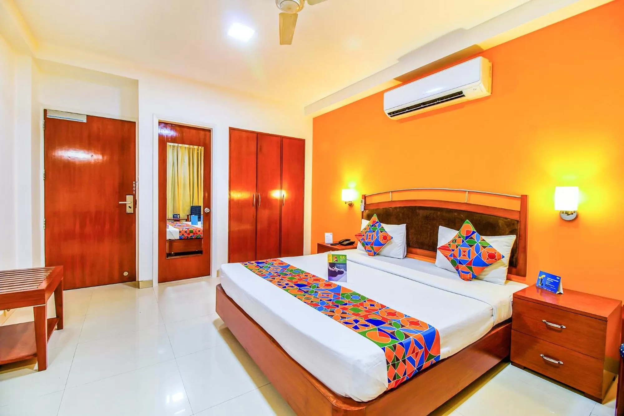 Photo of the whole room, Bed in FabHotel F9 NFC