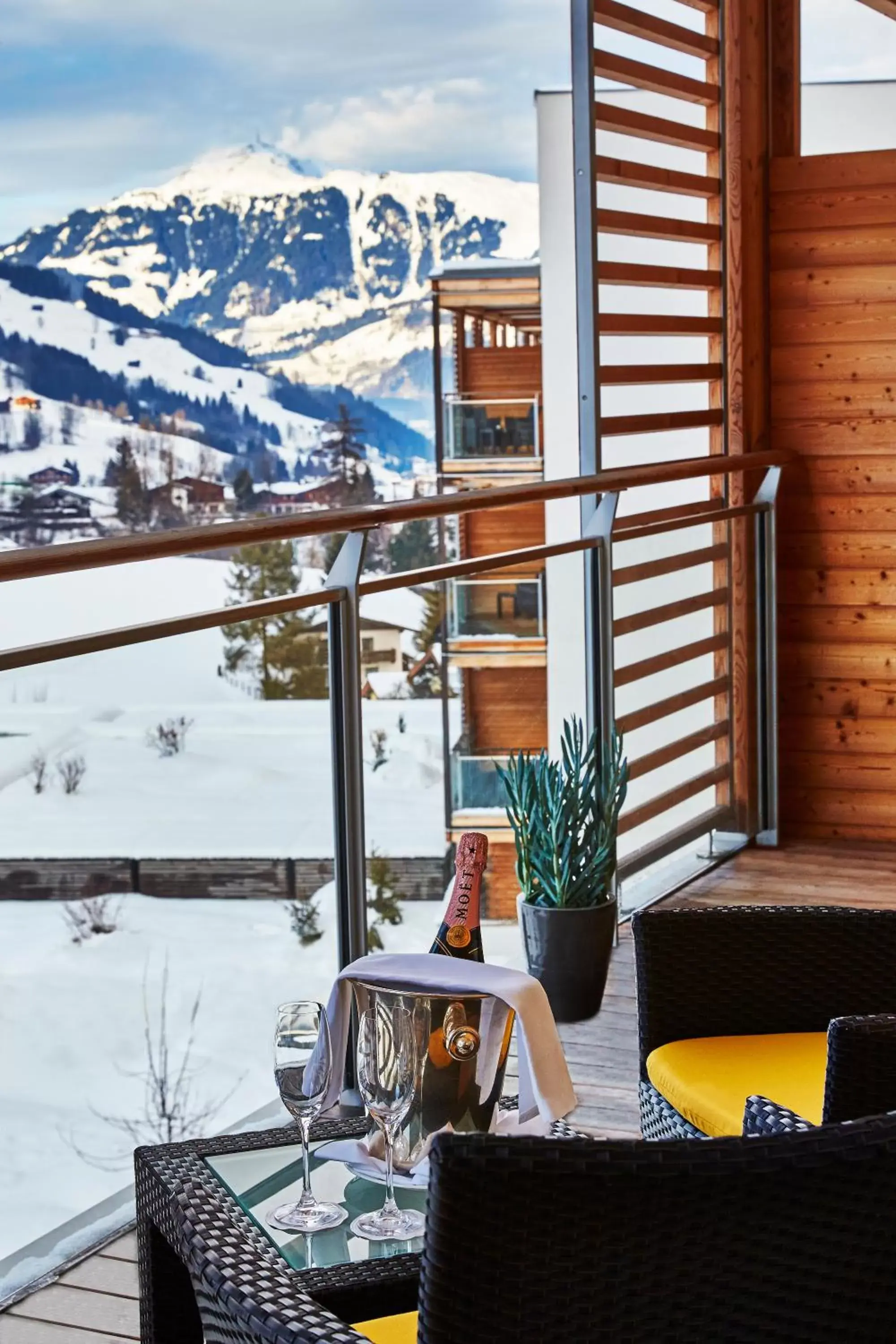 Balcony/Terrace, Patio/Outdoor Area in Kempinski Hotel Das Tirol