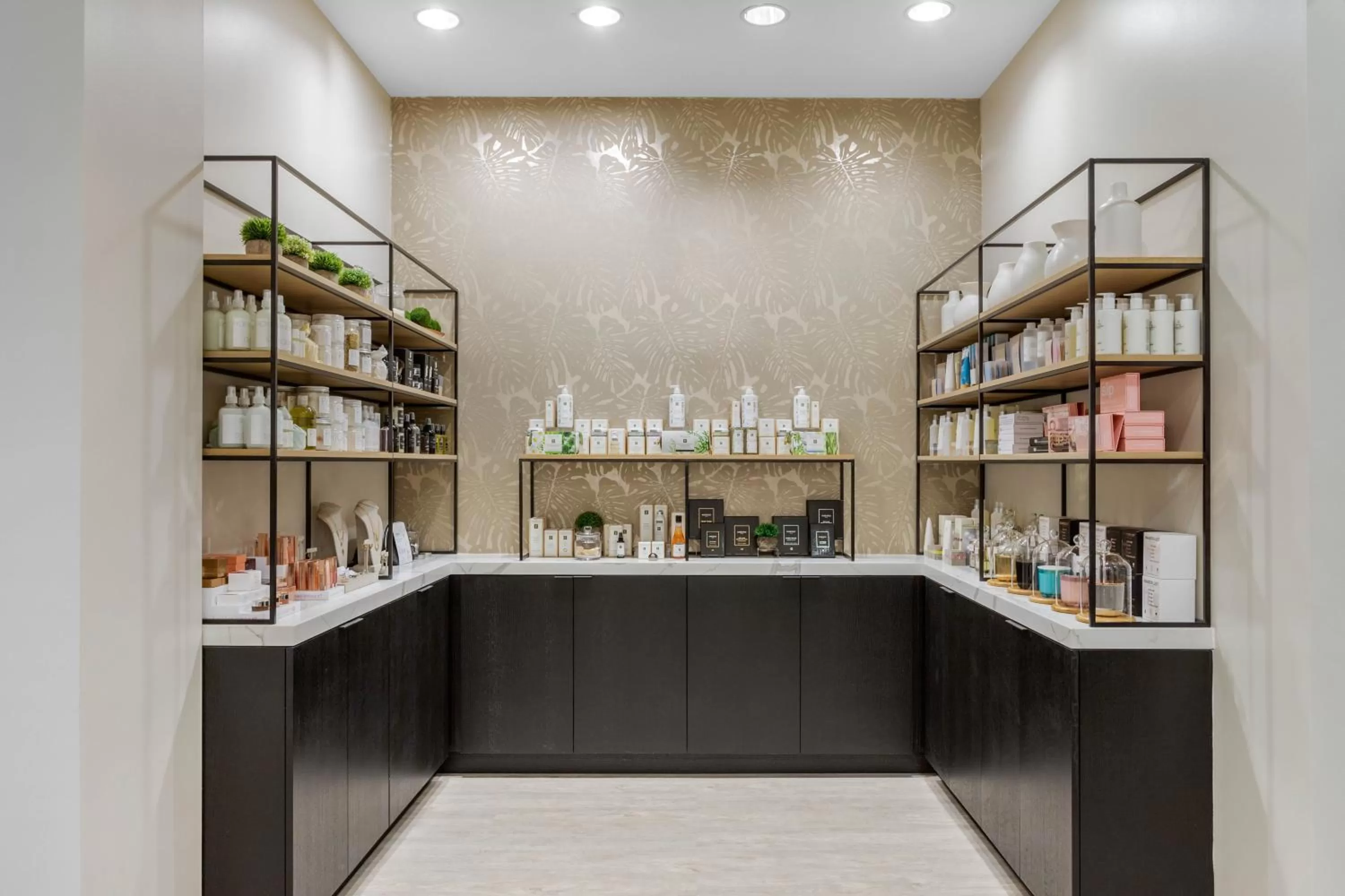 Spa and wellness centre/facilities in Omni Houston Hotel