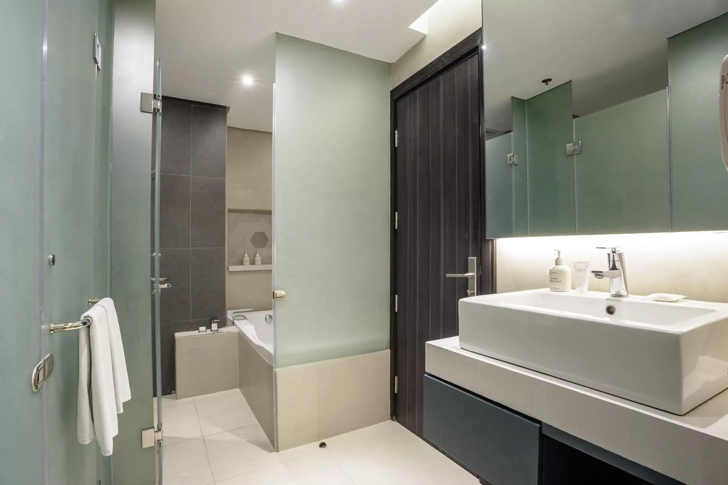 Bathroom in Summit Galleria Cebu - Multiple Use Hotel