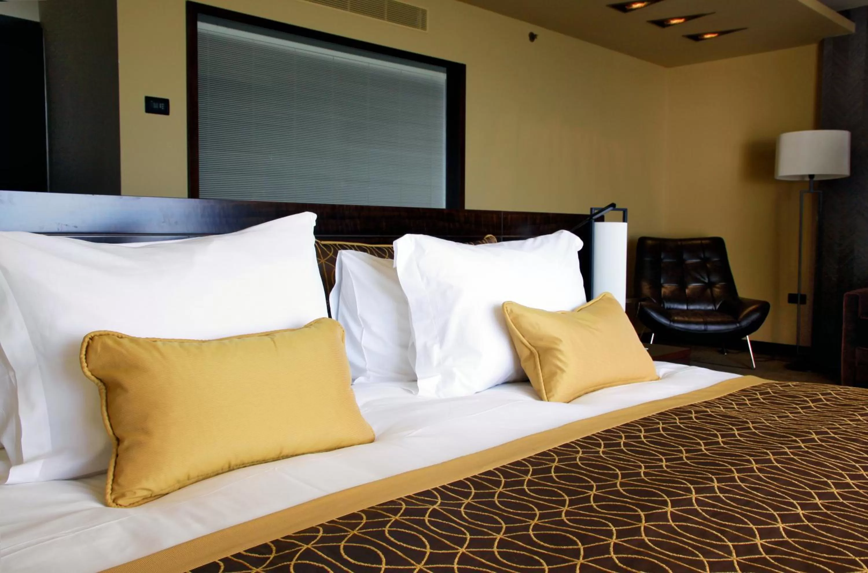 Bed in Dan Carmel Haifa