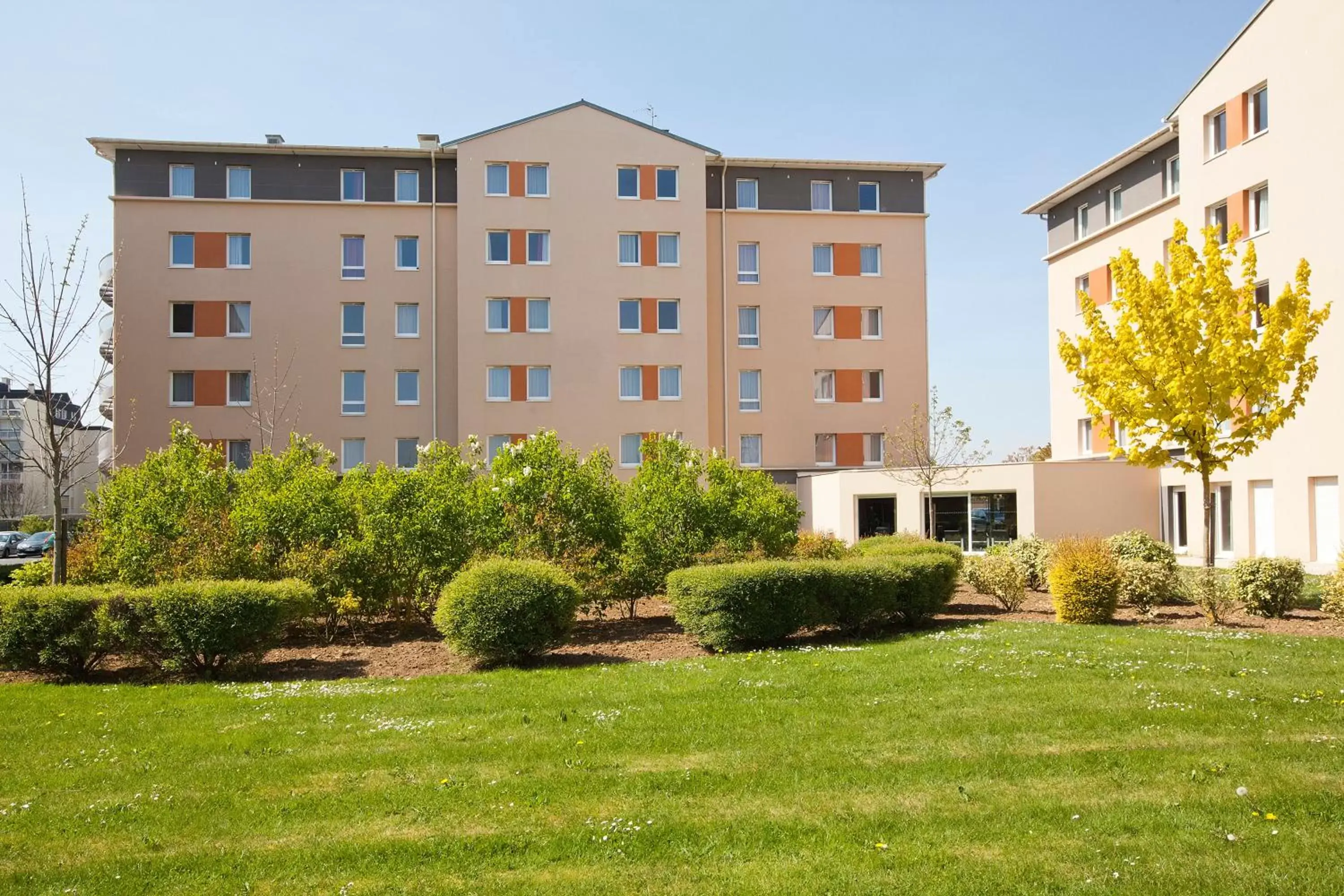 Facade/entrance, Property Building in Séjours & Affaires Caen Le Clos Beaumois