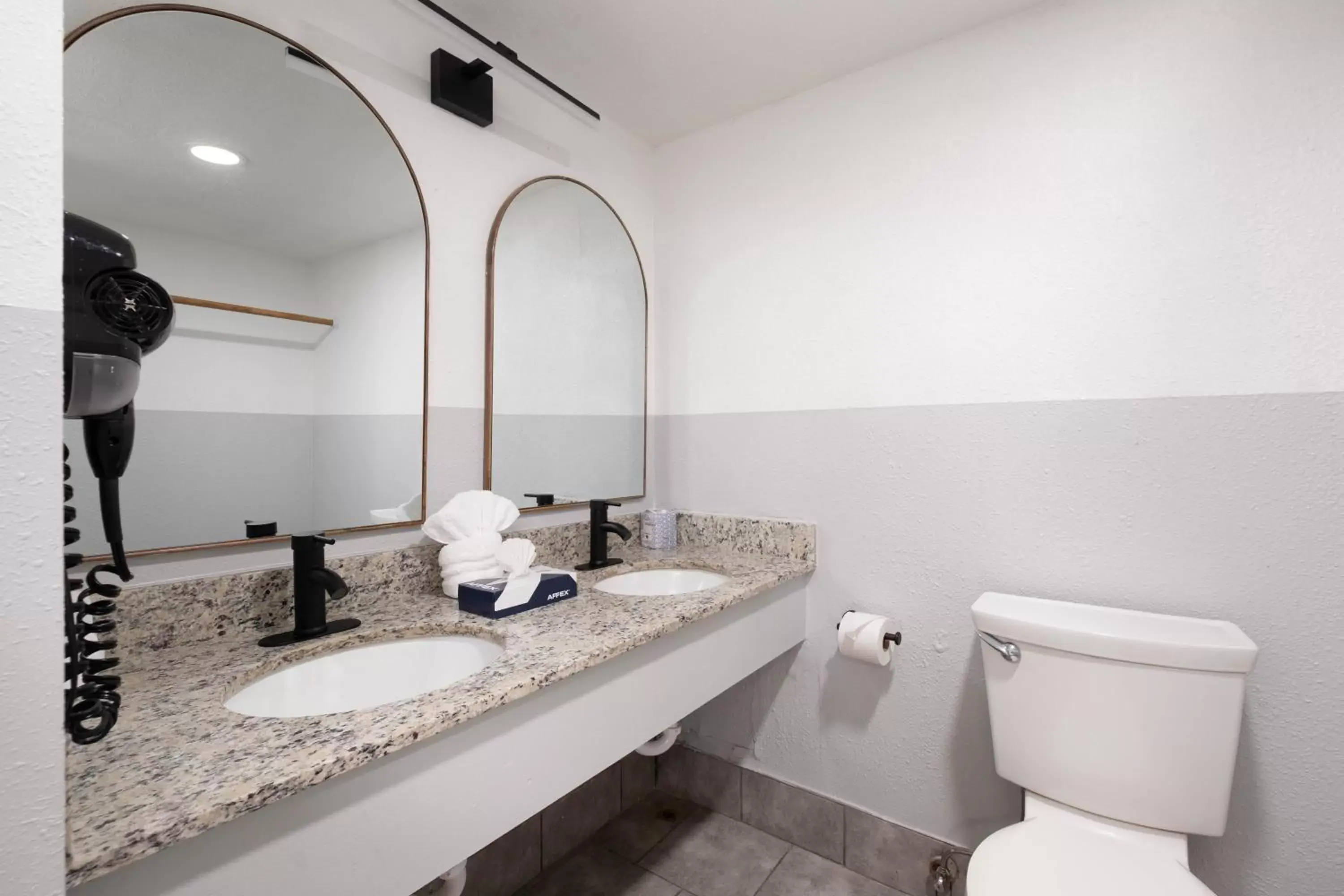 Bathroom in The Westerner - Extended Stay